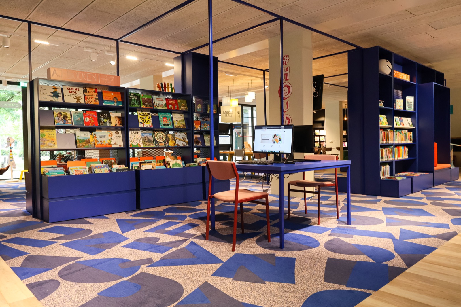 luxe interieur bibliotheek