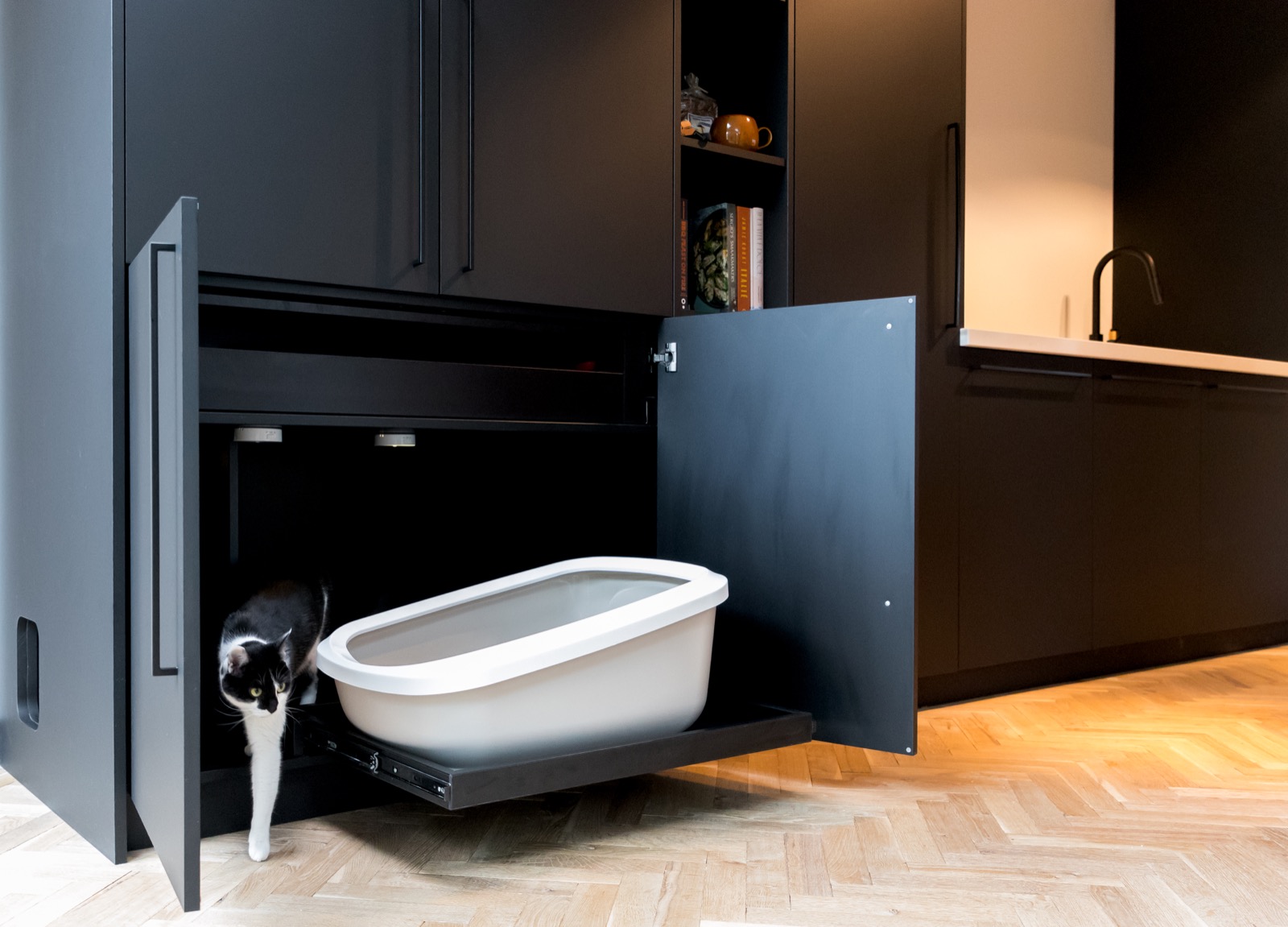 maatwerk kast met kattenluik