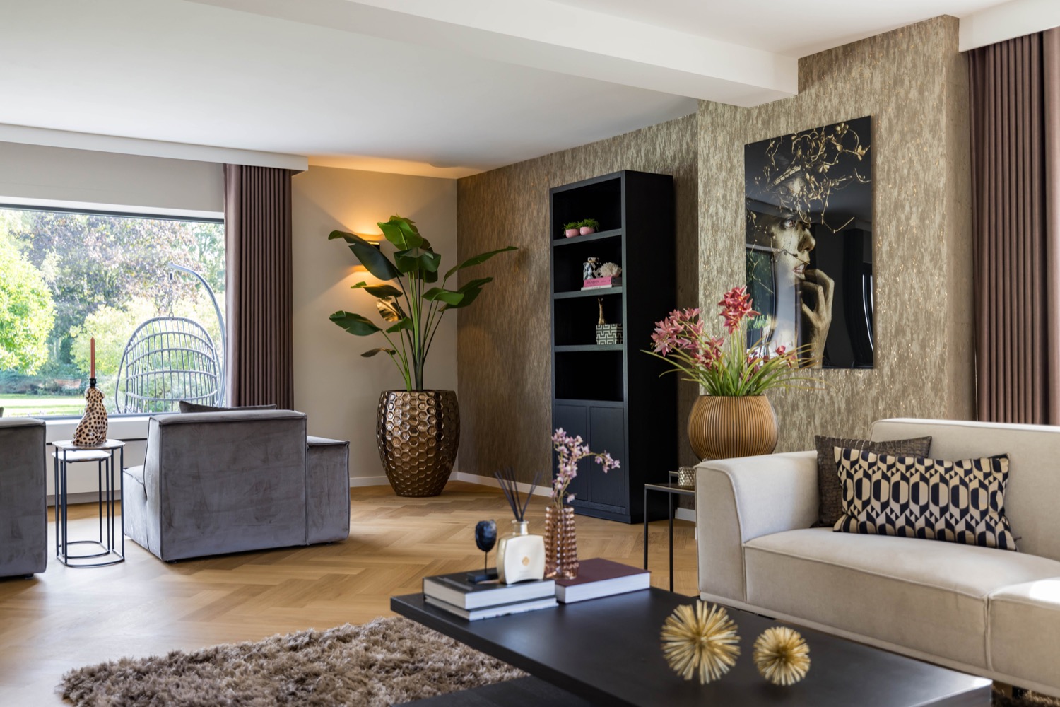 woonkamer met meubels