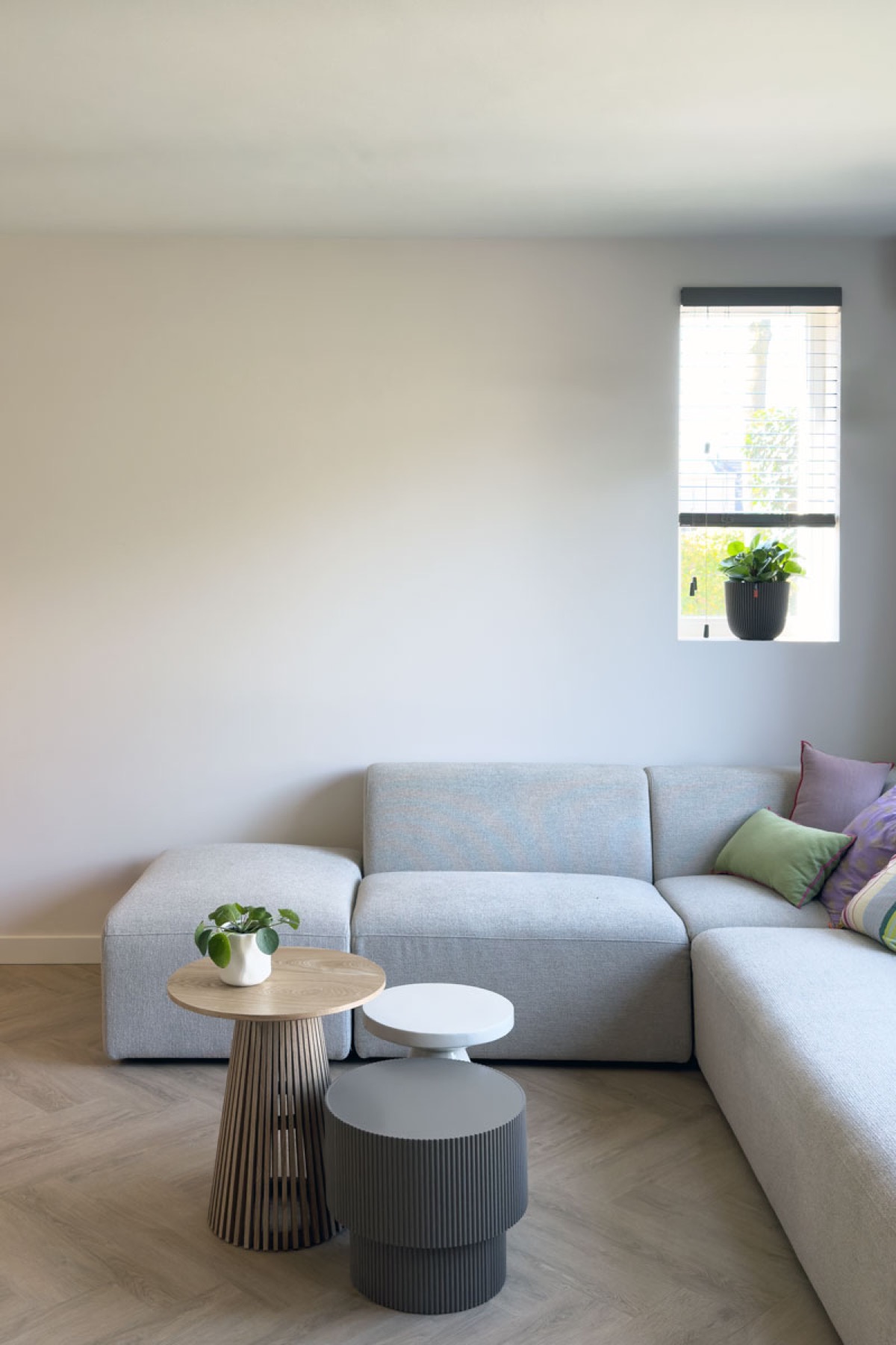 woonkamer met luxe bank