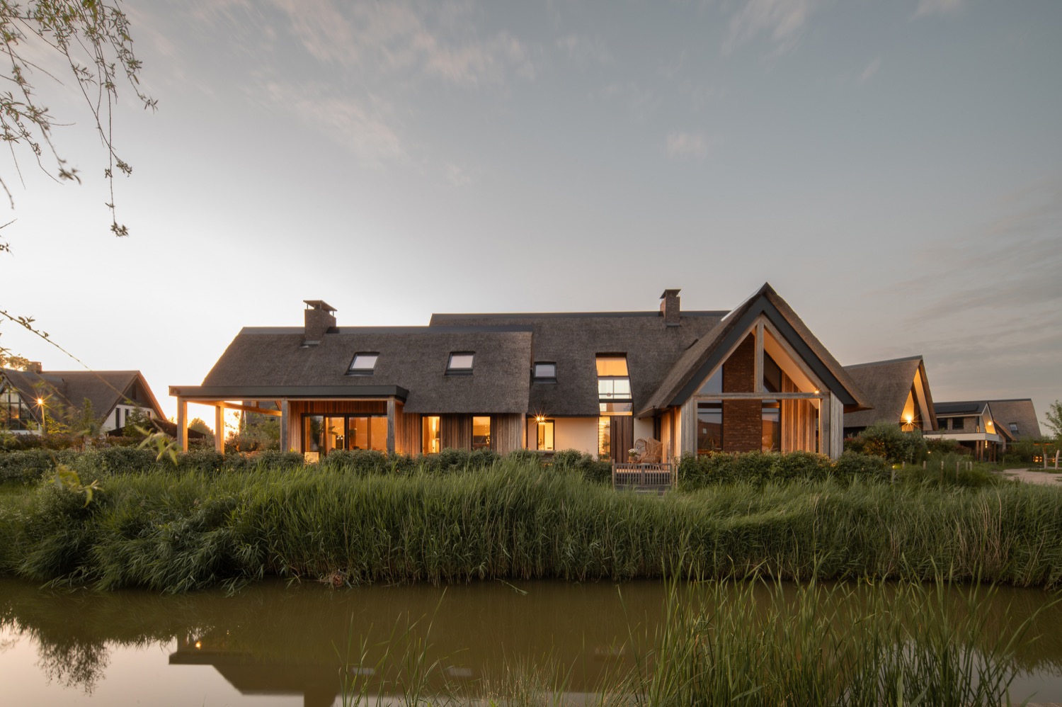 villa aan het water
