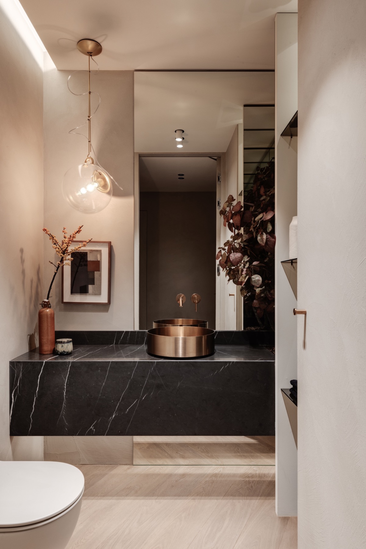 luxe toilet