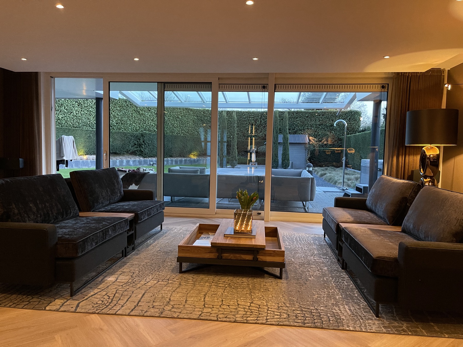 inrichting met luxe vloerkleed