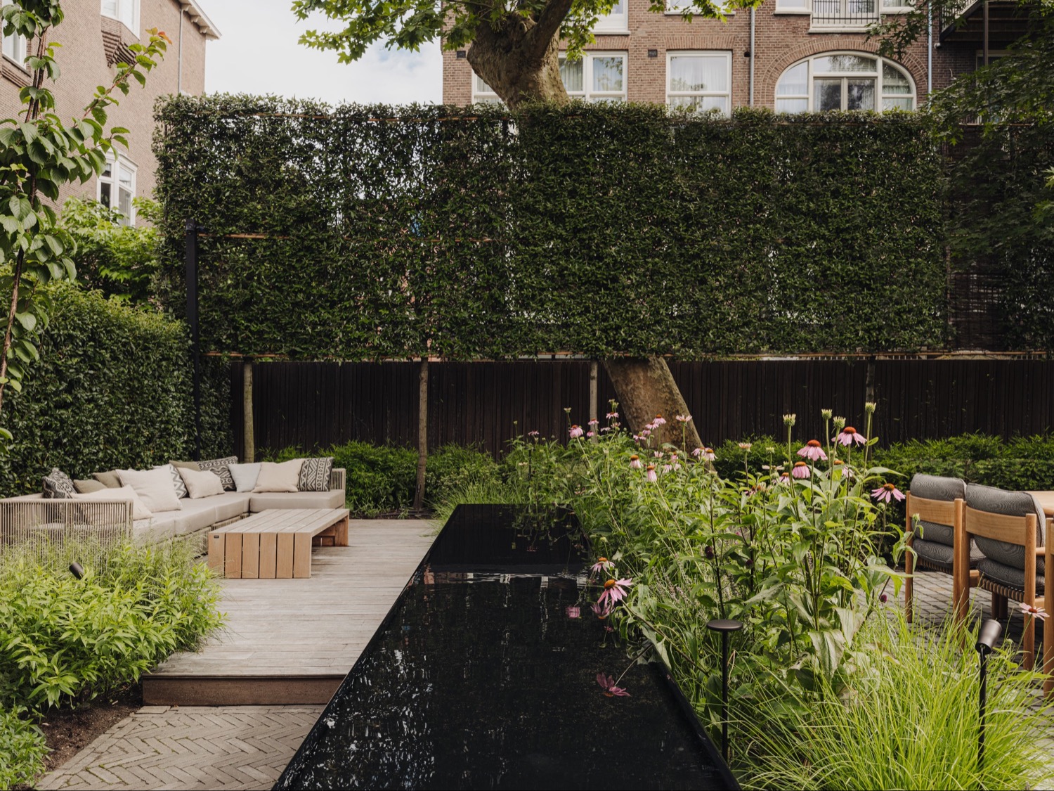 waterpartij in tuin