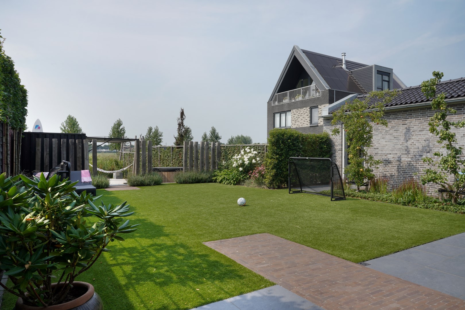 tuin met gazon