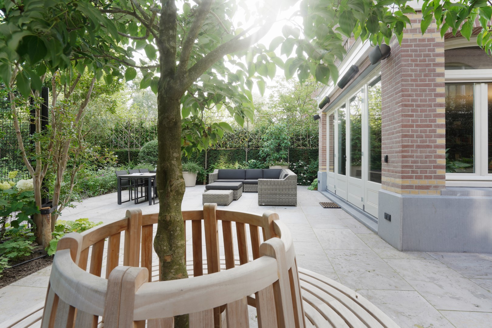 terras bij villa