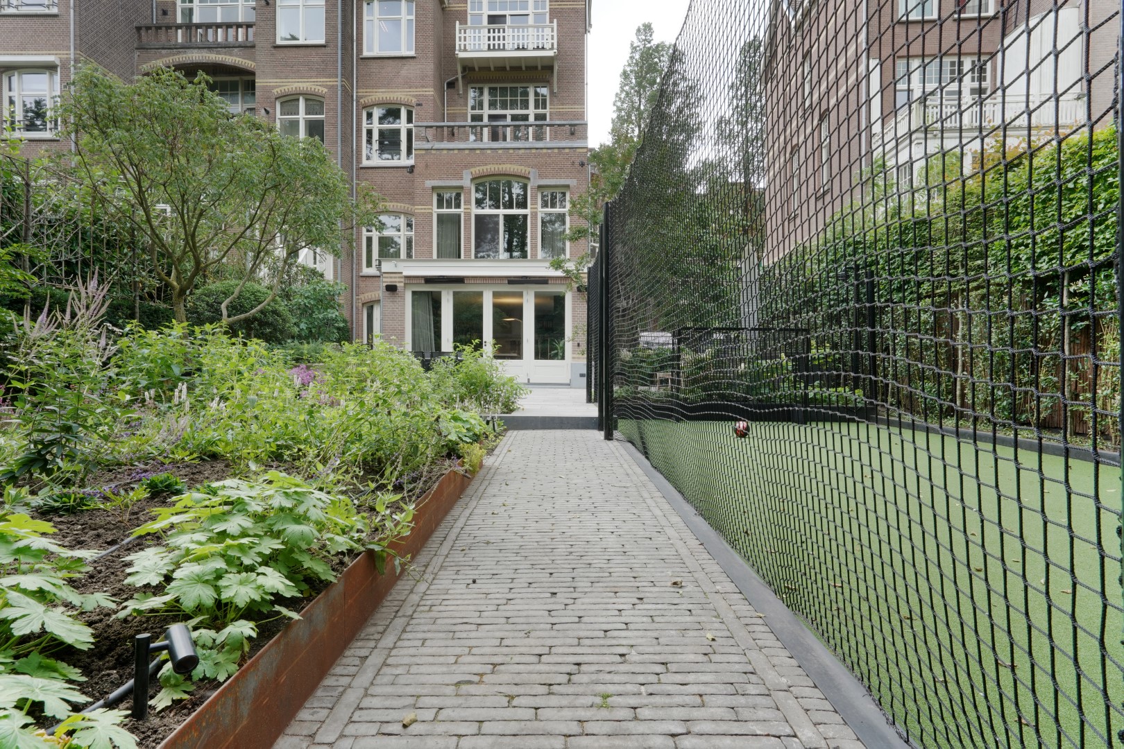 amsterdamse villa tuin