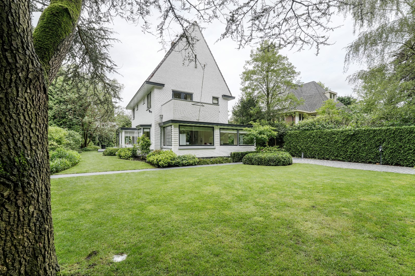 groene villa tuin