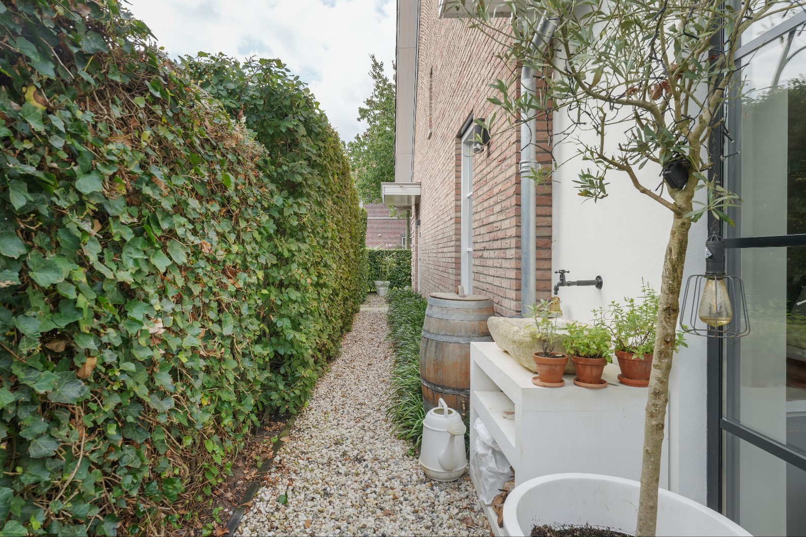 tuinpad bij villa
