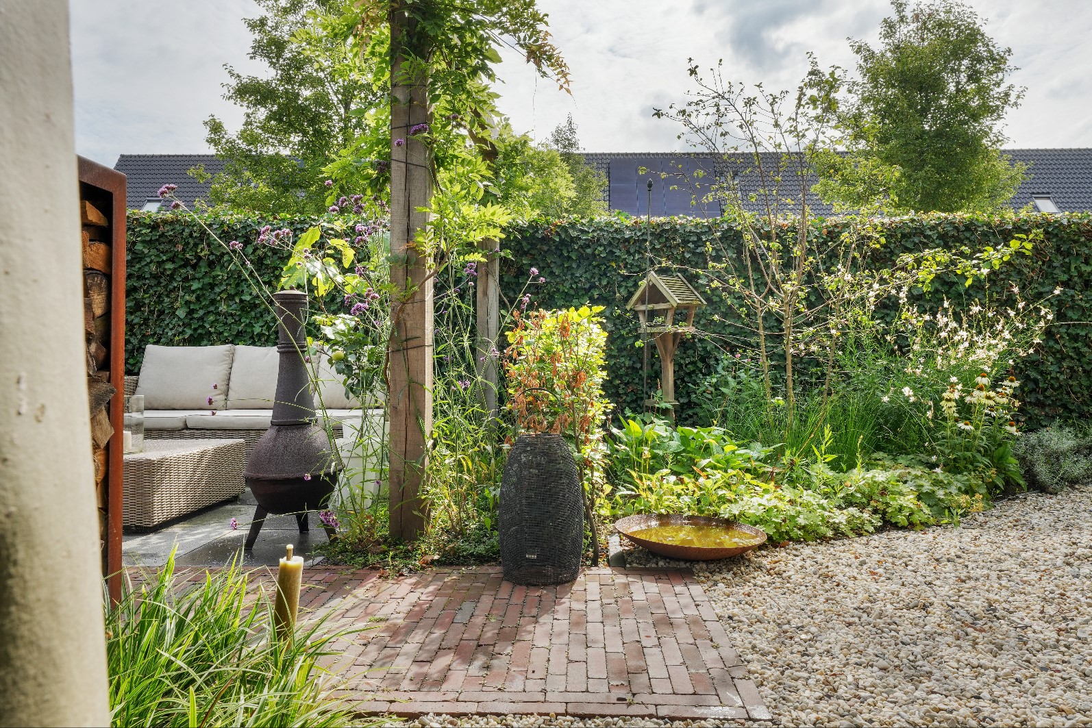 vuurschaal in tuin