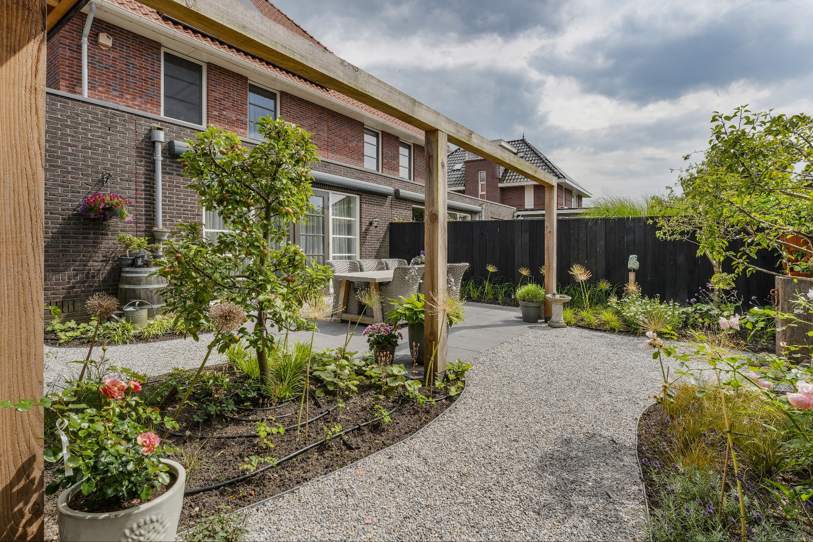 tuinpad met grind