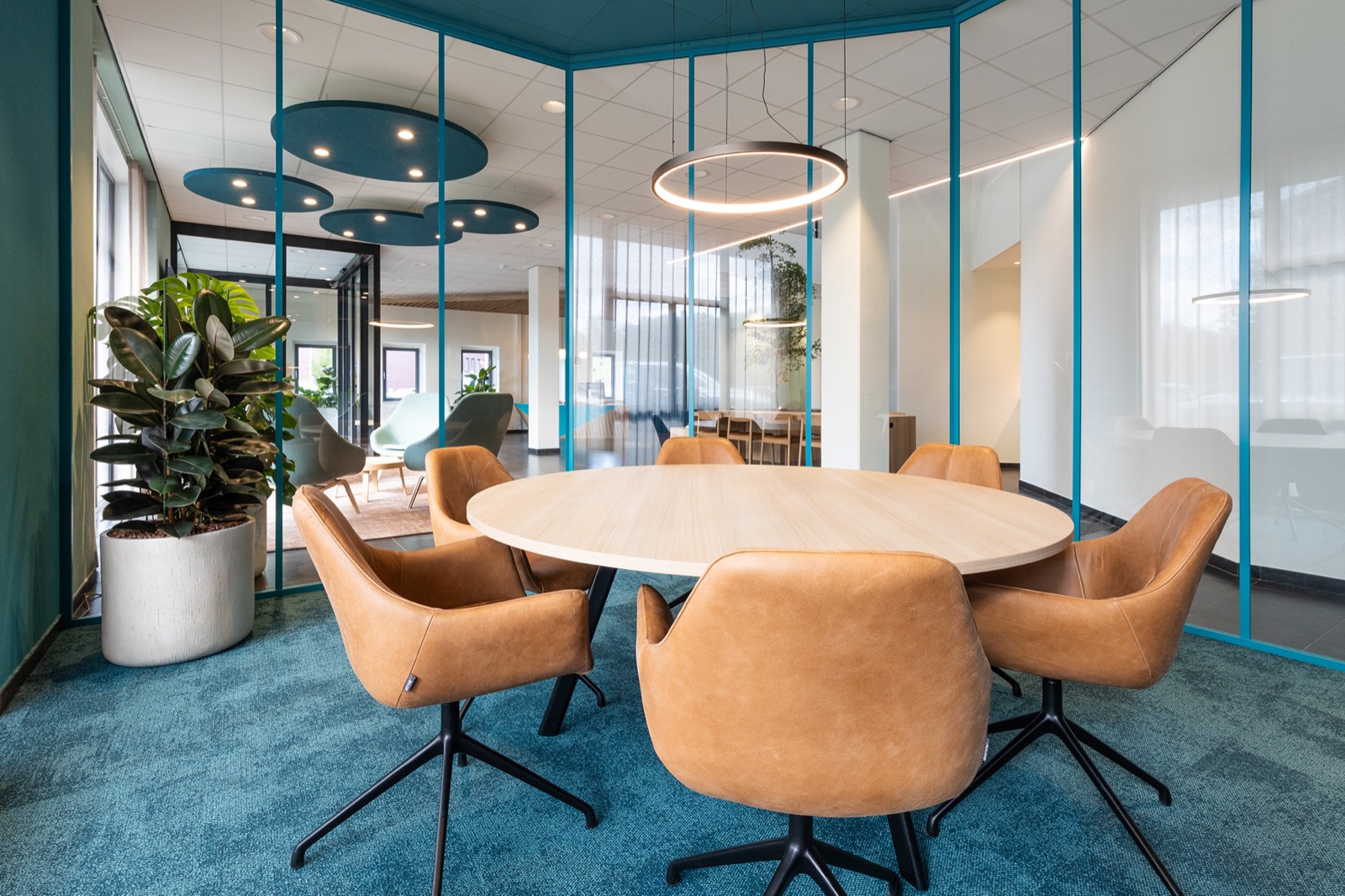 kantoor met luxe meubels