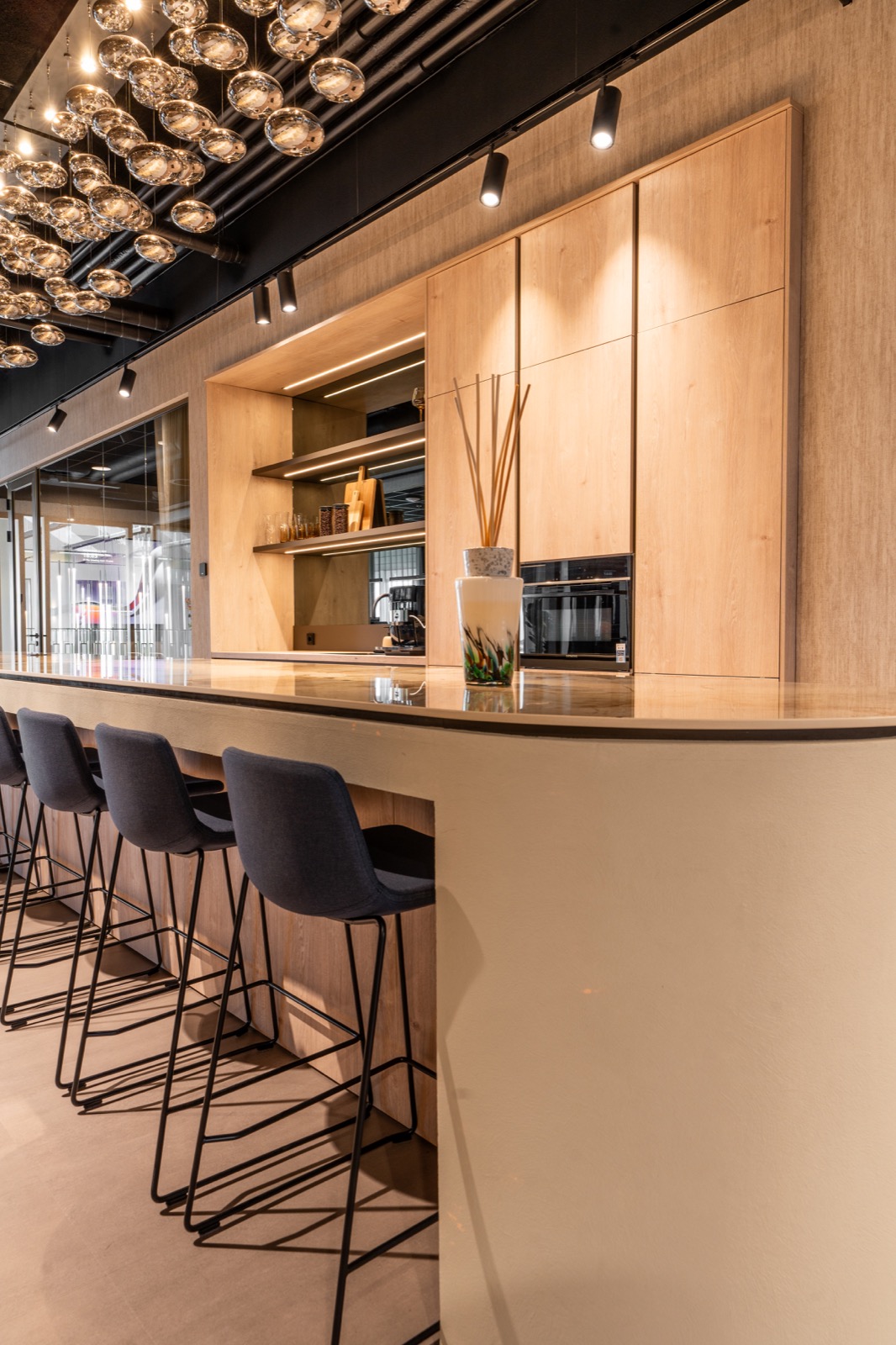 kantoor met design bar