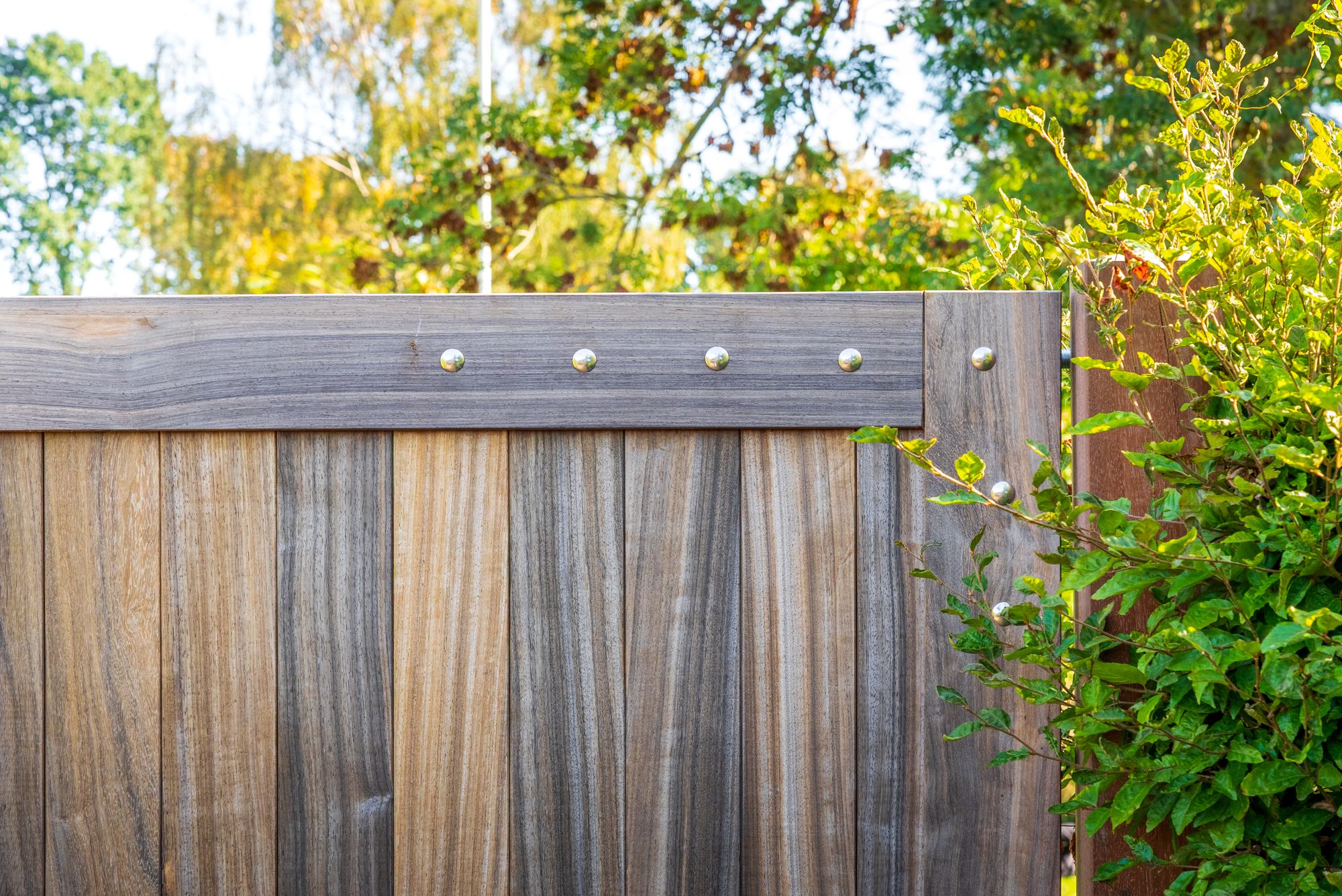 detail houten poort