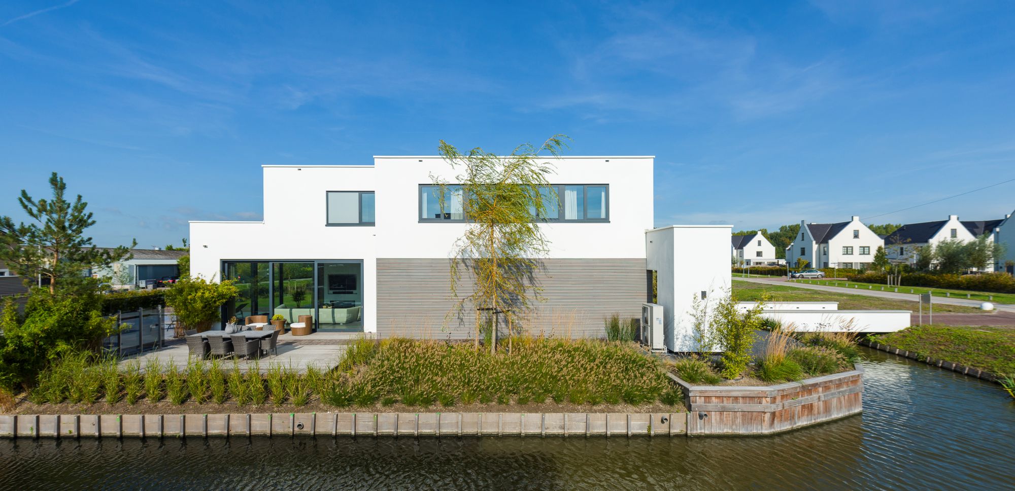 villa aan het water