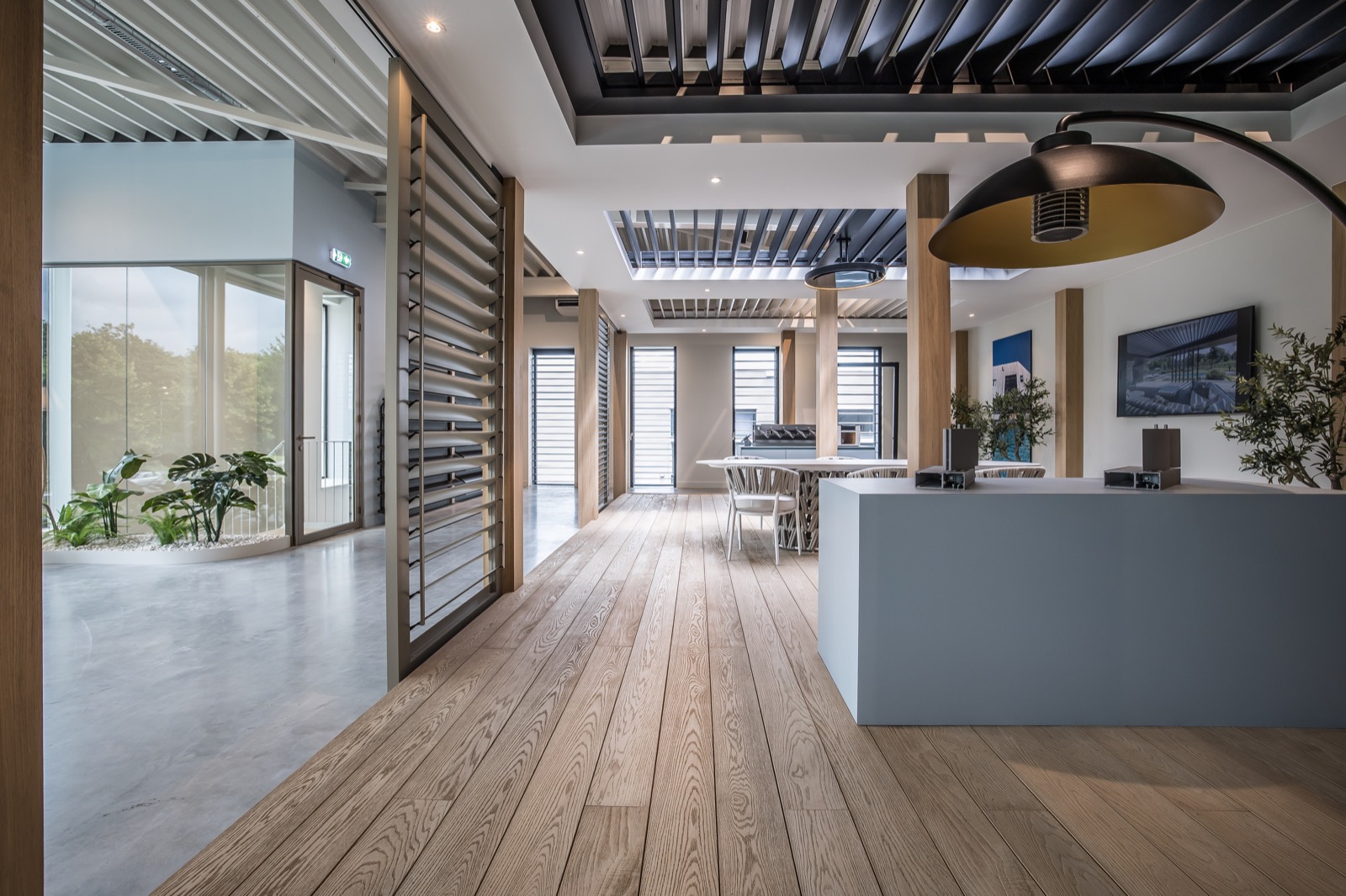 luxe overkapping en louvrepaneel