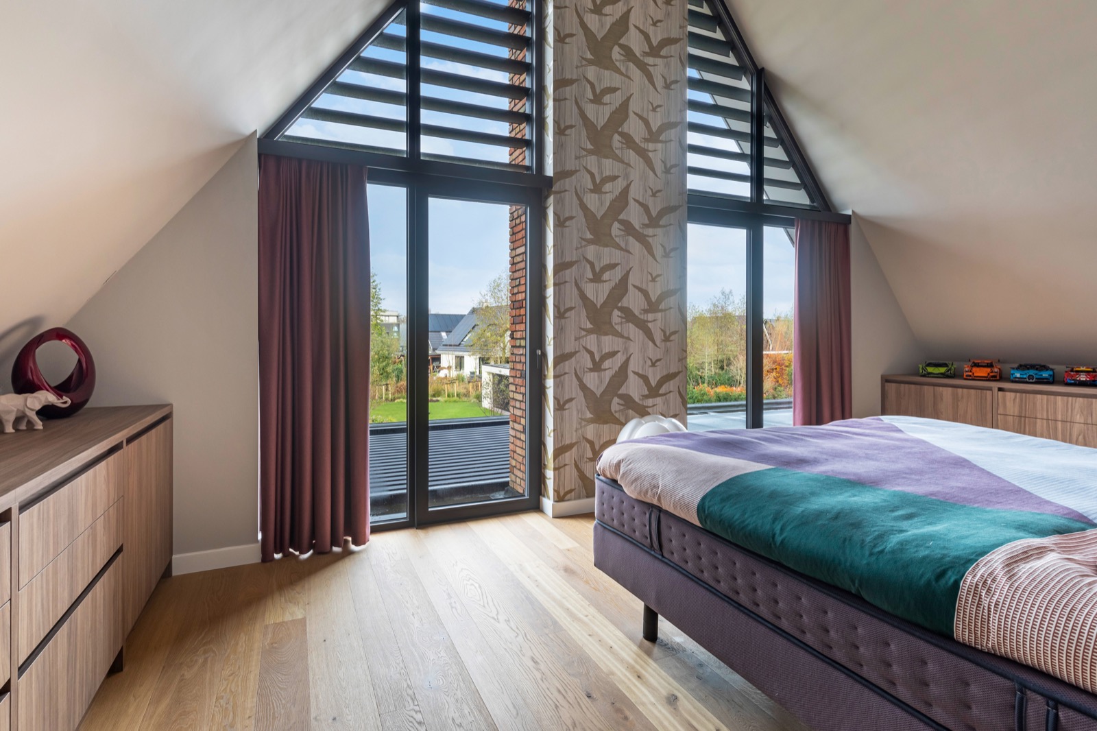 slaapkamer met luxe panelen