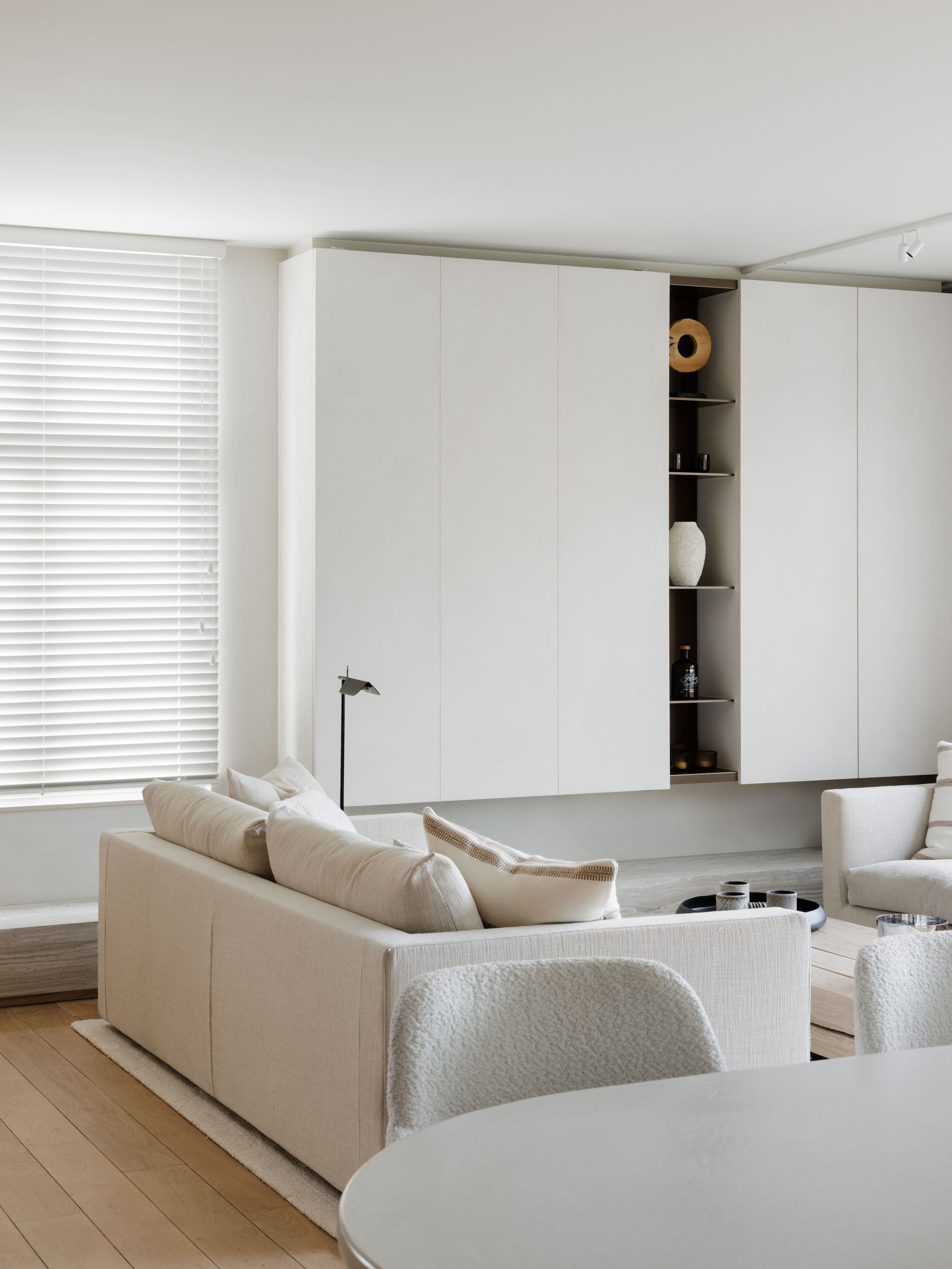 woonkamer met meubels