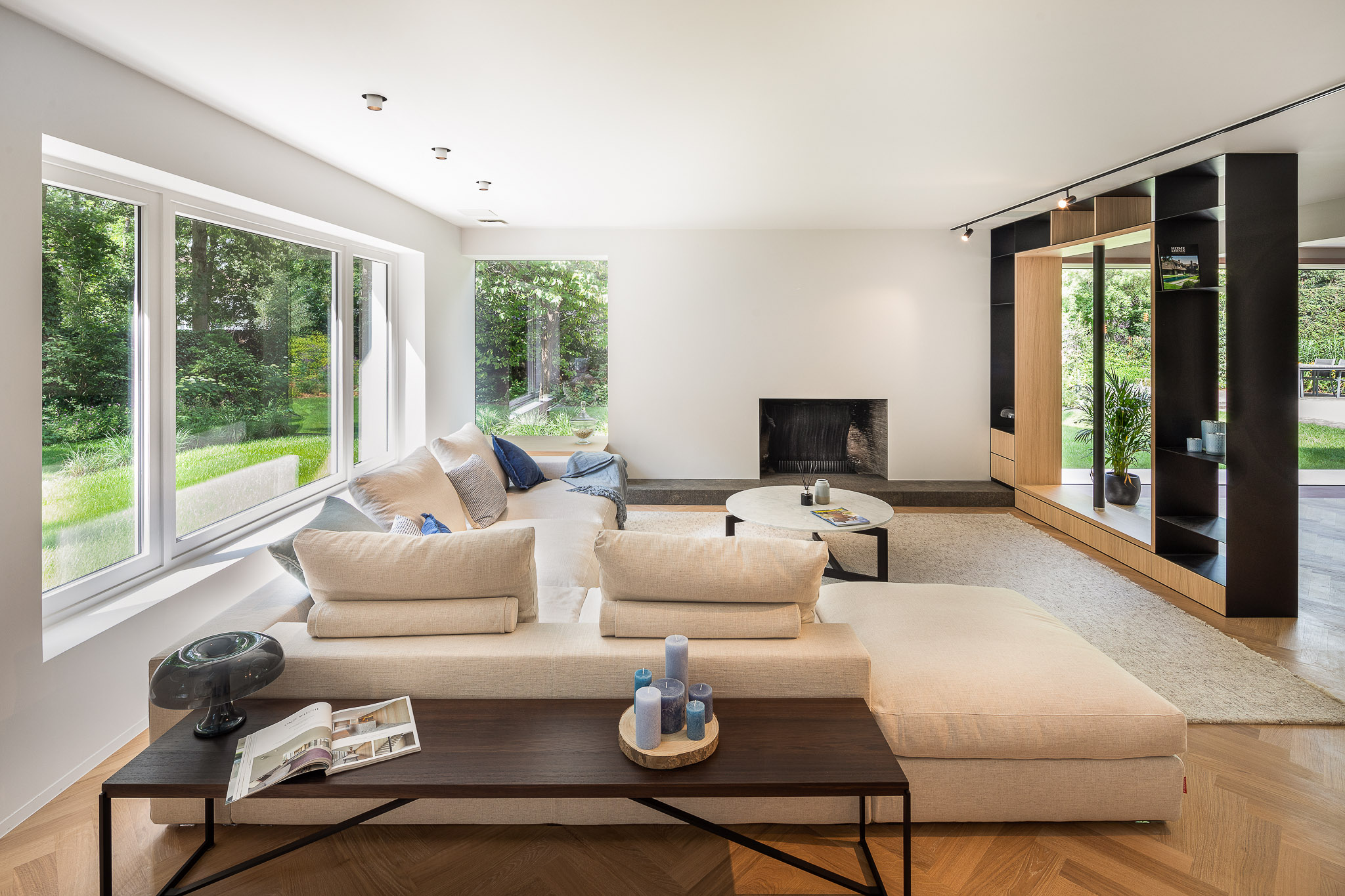 luxe woonkamer met beton cire