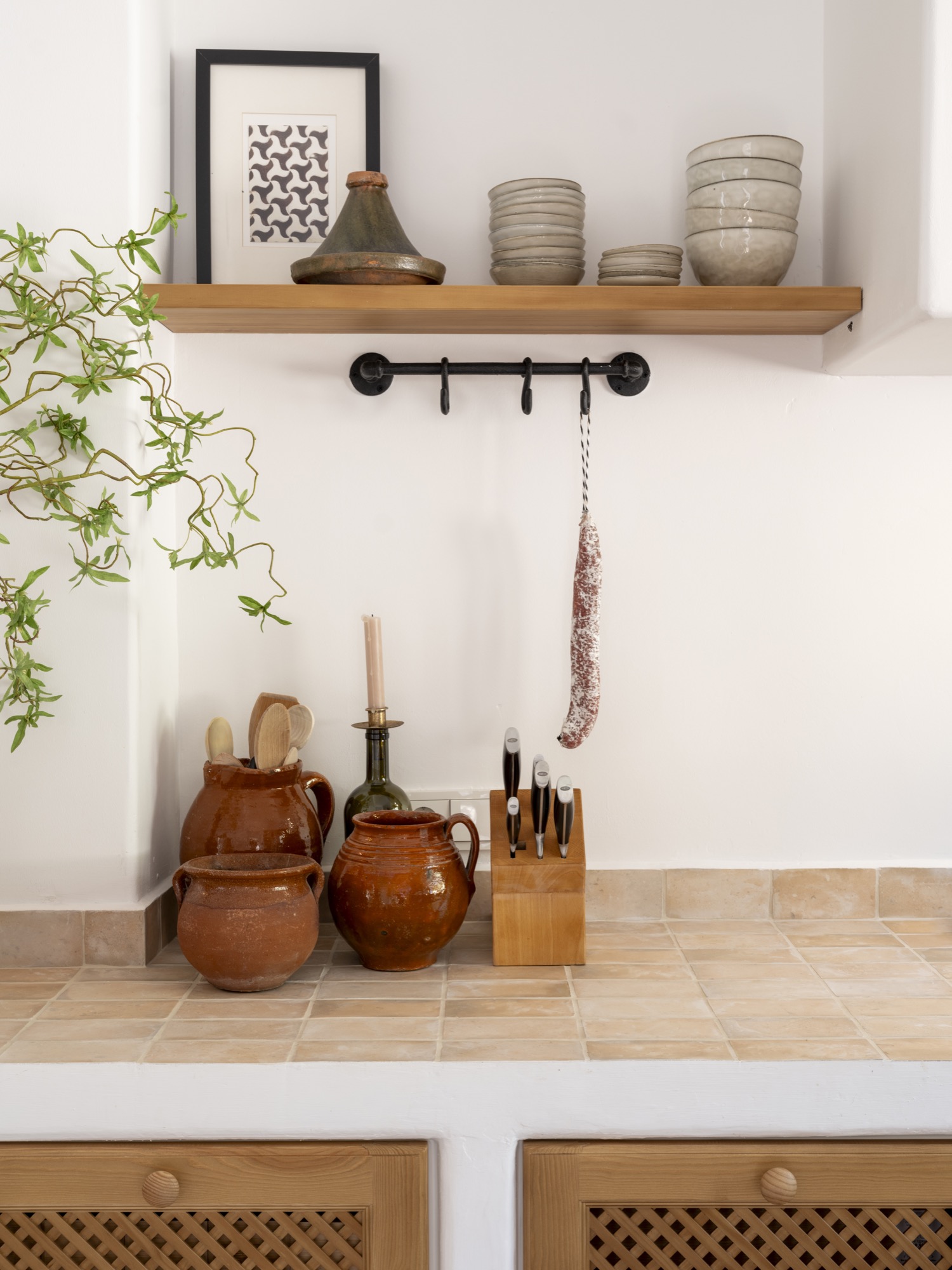 luxe keuken met woonaccessoires