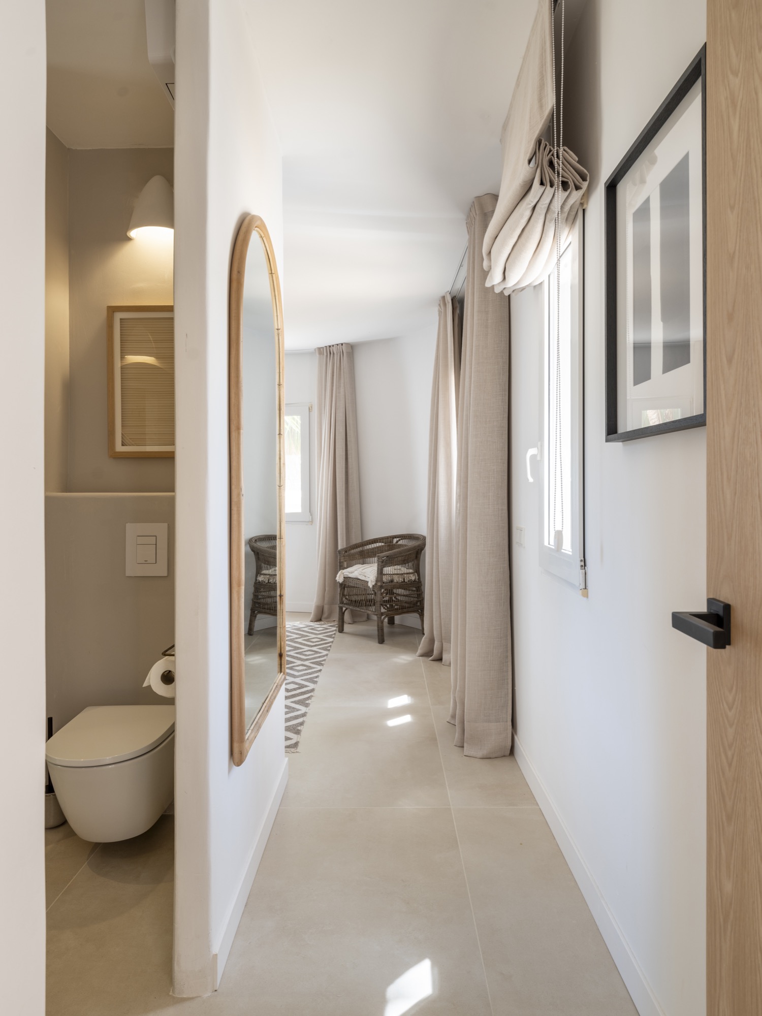 slaapkamer met modern interieur