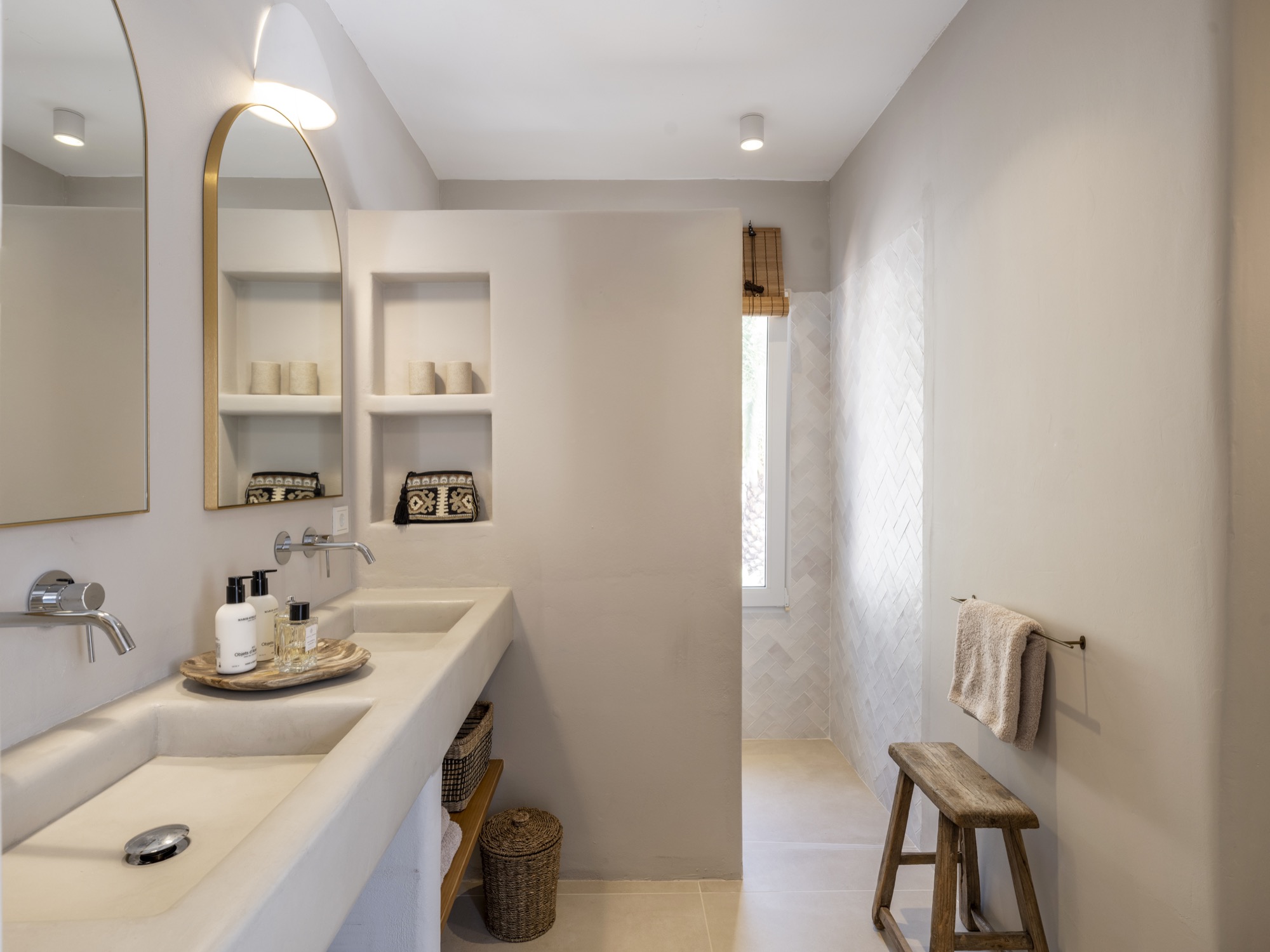 inrichting luxe badkamer 