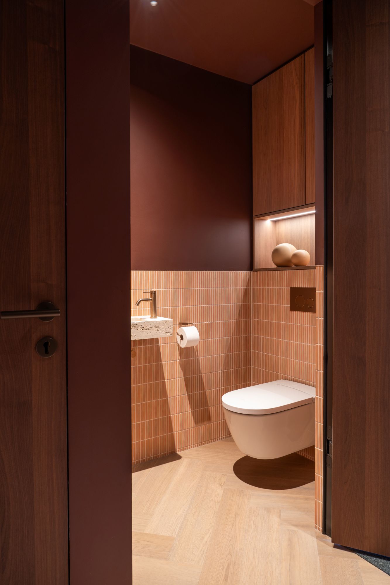luxe toilet