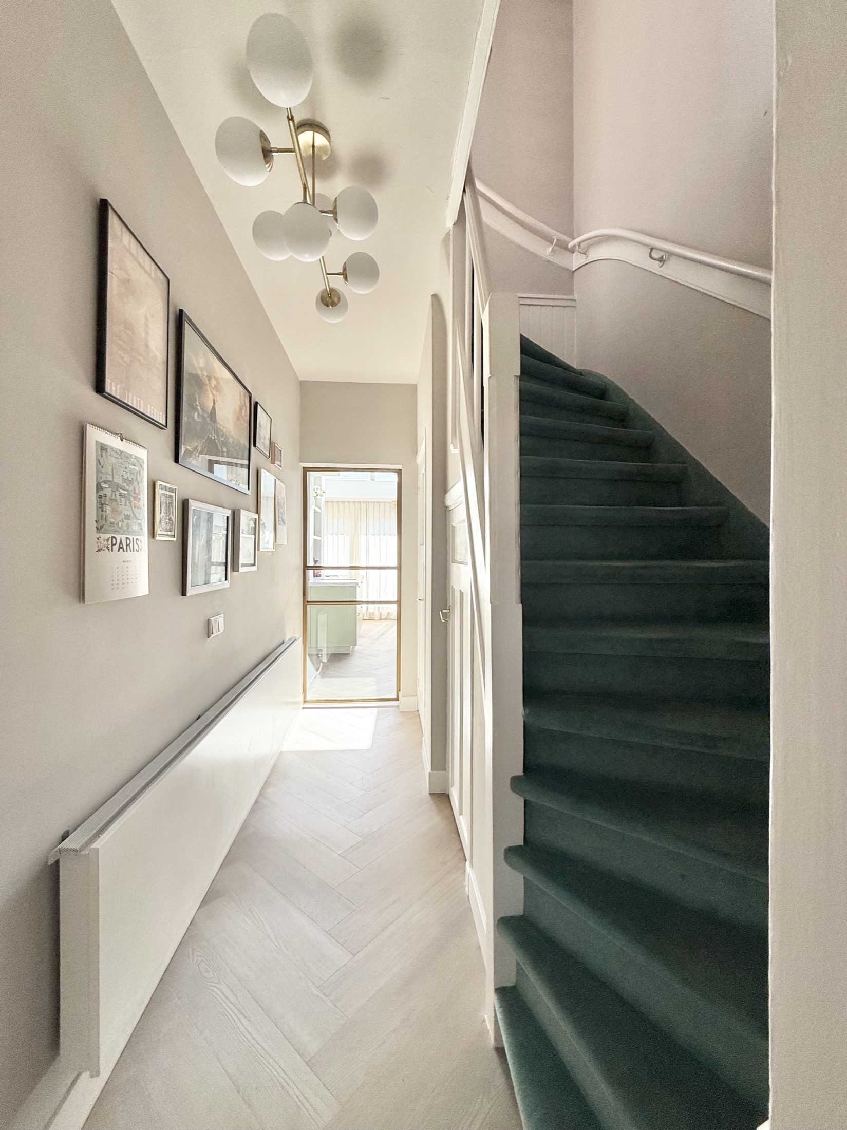 moderne hal met luxe binnendeur