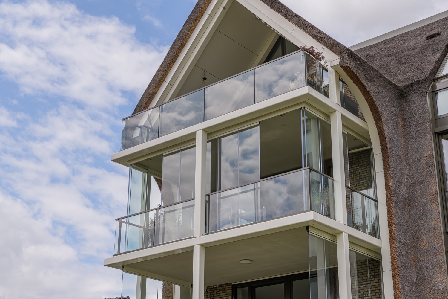 balkon met glas