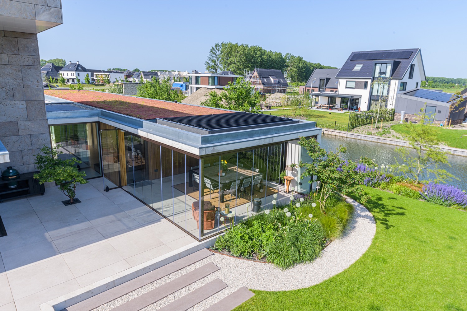 aanbouw met glas