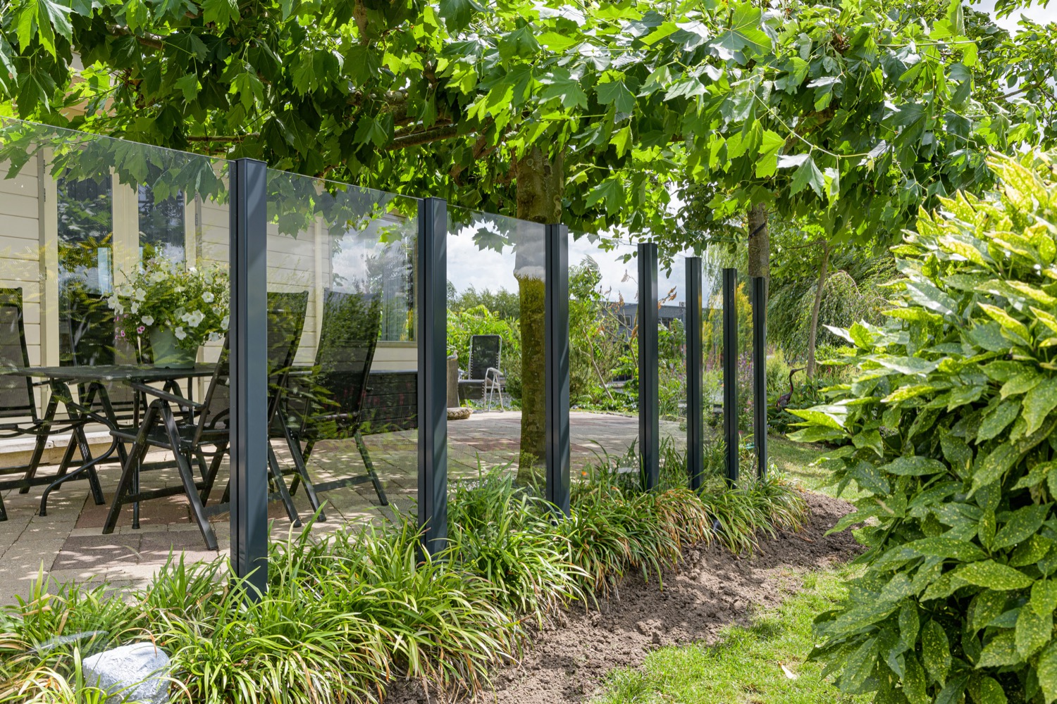 windscherm met  planten
