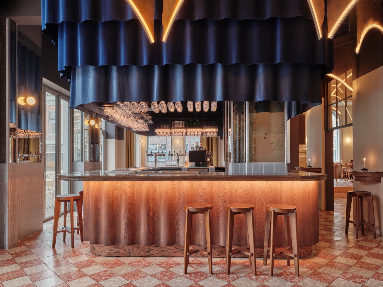 luxe brasserie