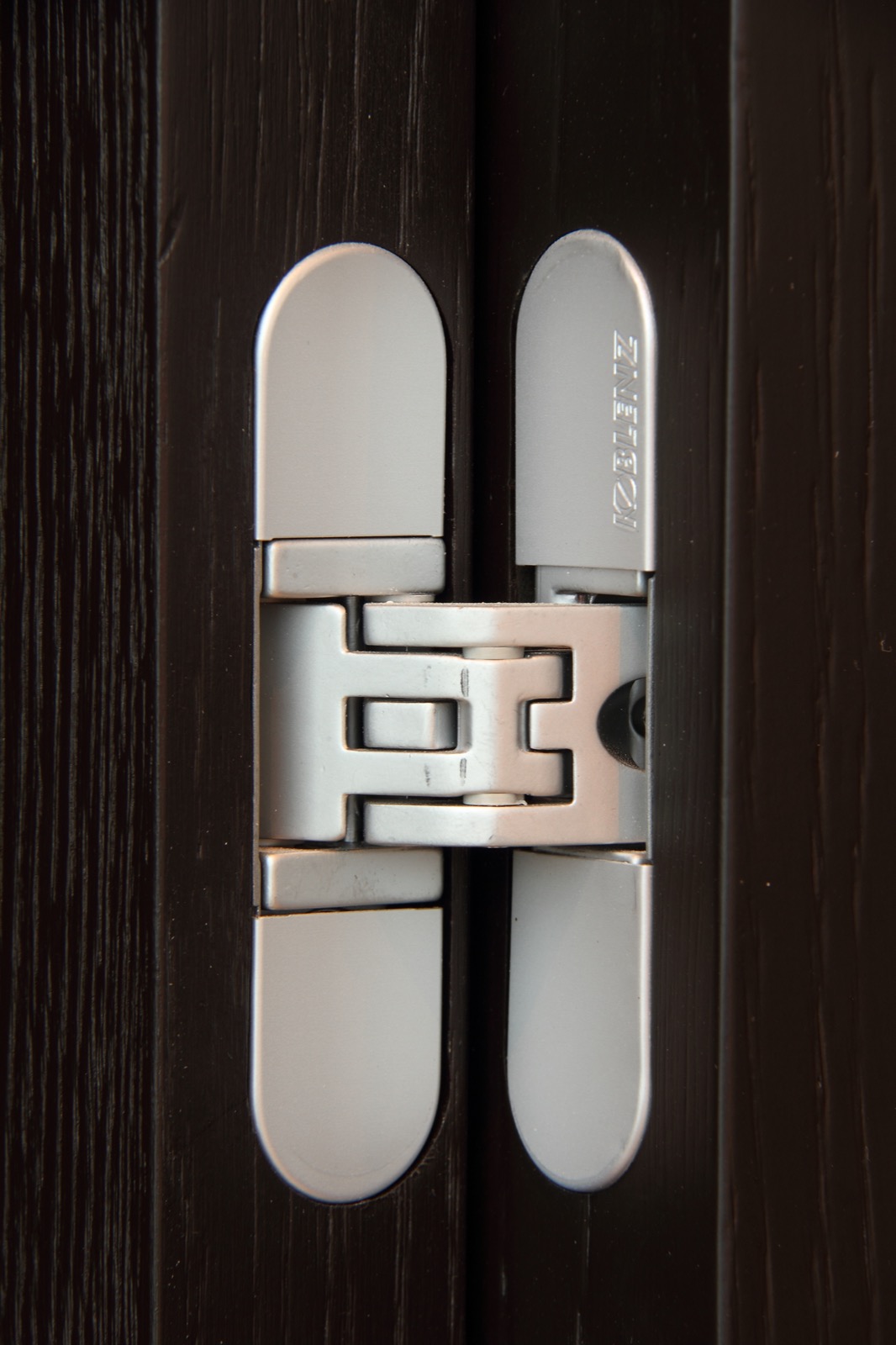 scharnieren in keukenkast