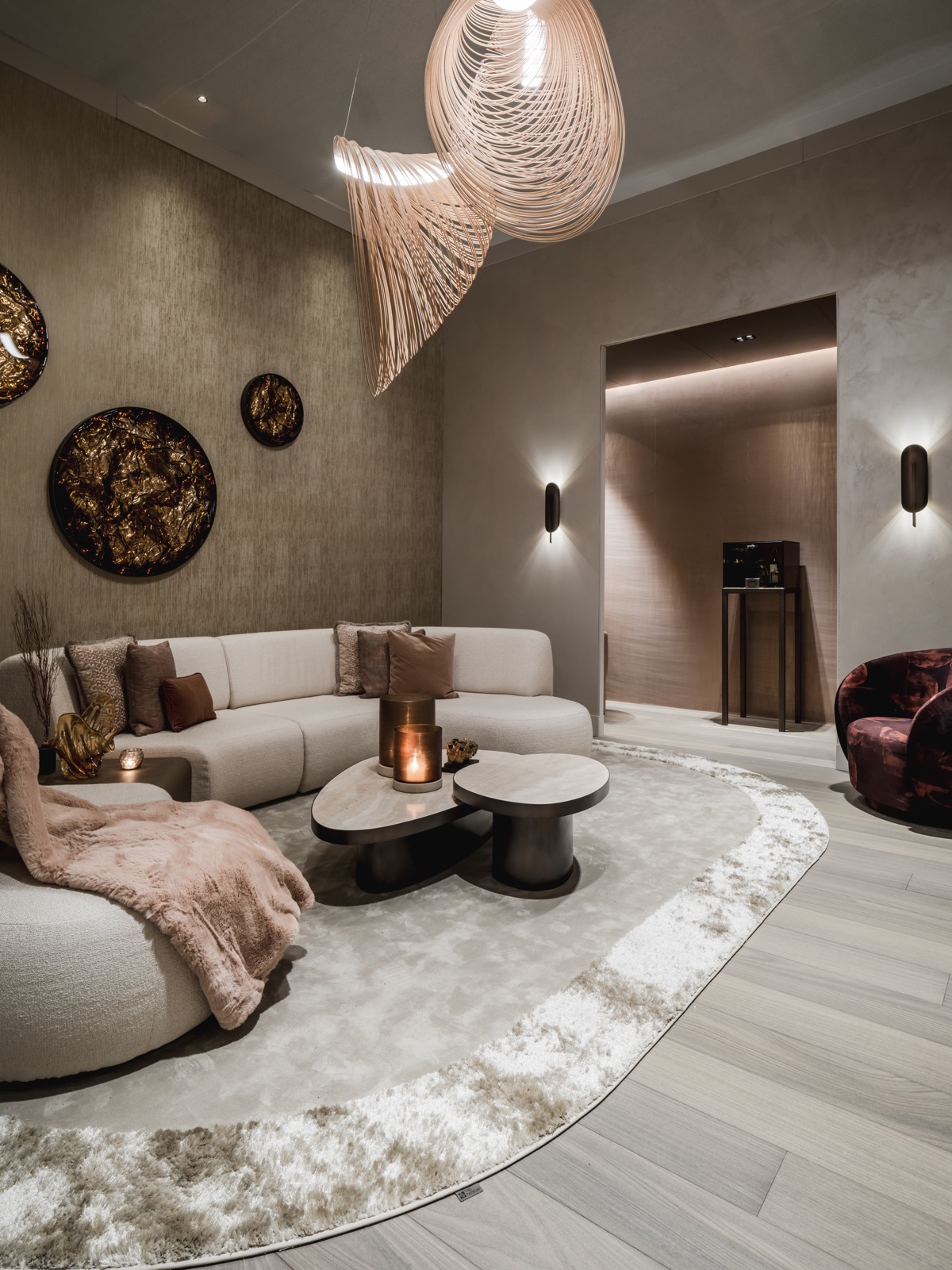 woonkamer met design verlichting