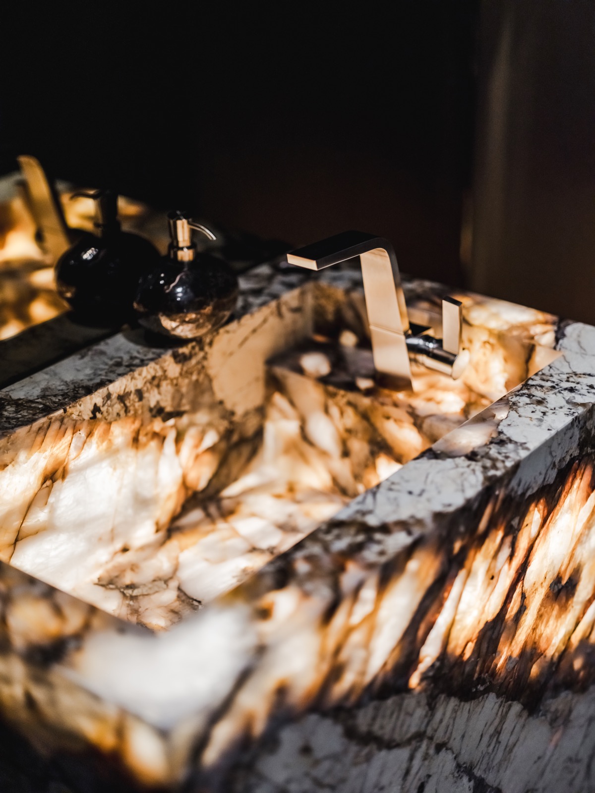 luxe verlichting in keukenblad