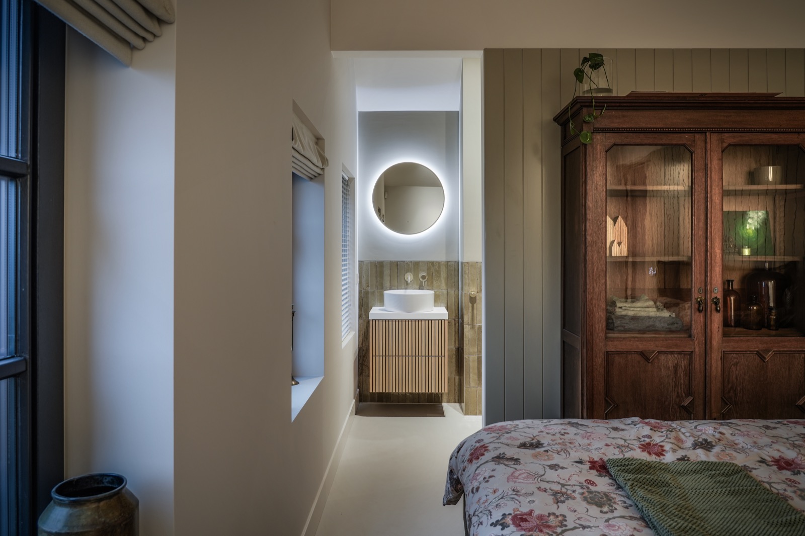 wastafel met design verlichting