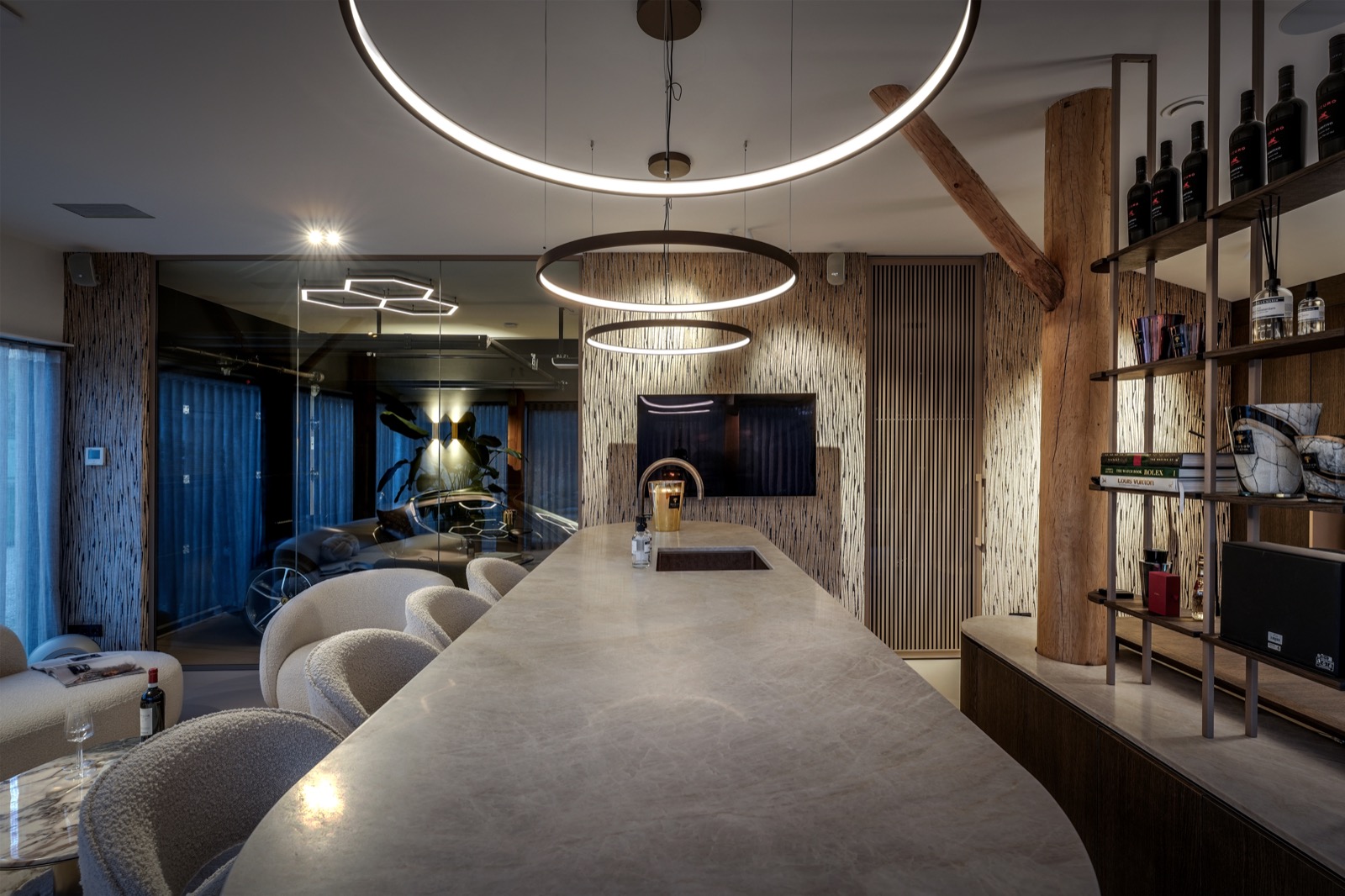 bar met luxe lampen