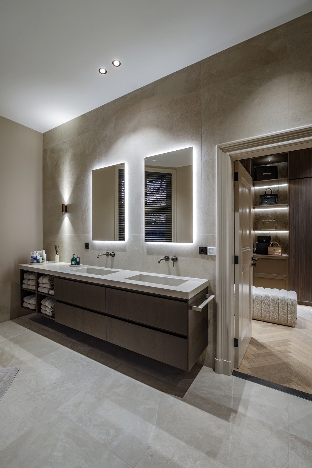 badkamer met luxe verlichting