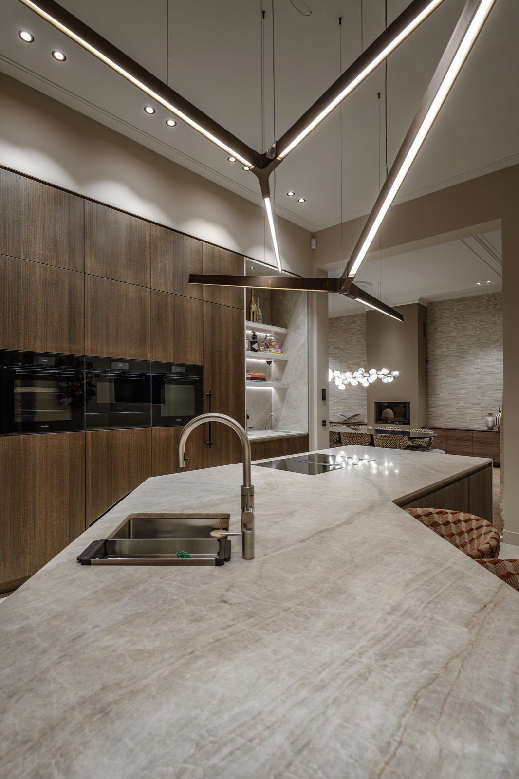 keuken met luxe lamp