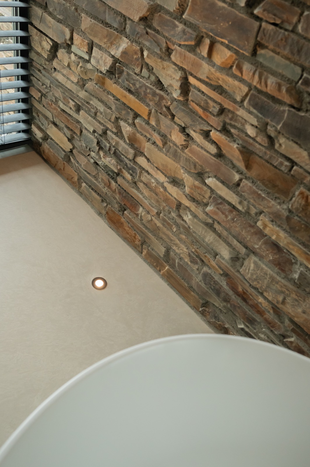 badkamer met luxe spots