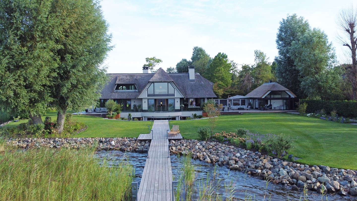 achterkant villa