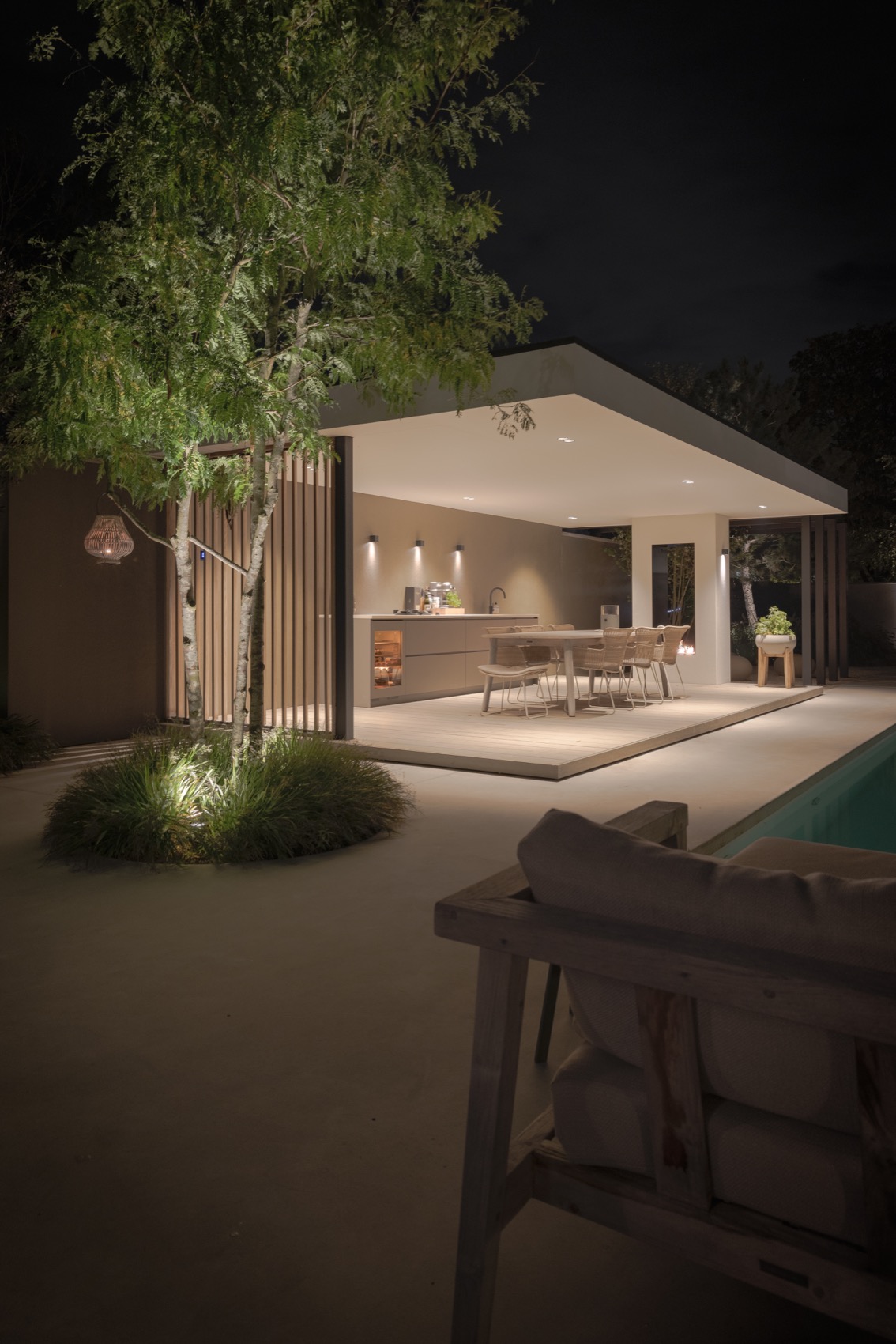 luxe overkapping met verlichting