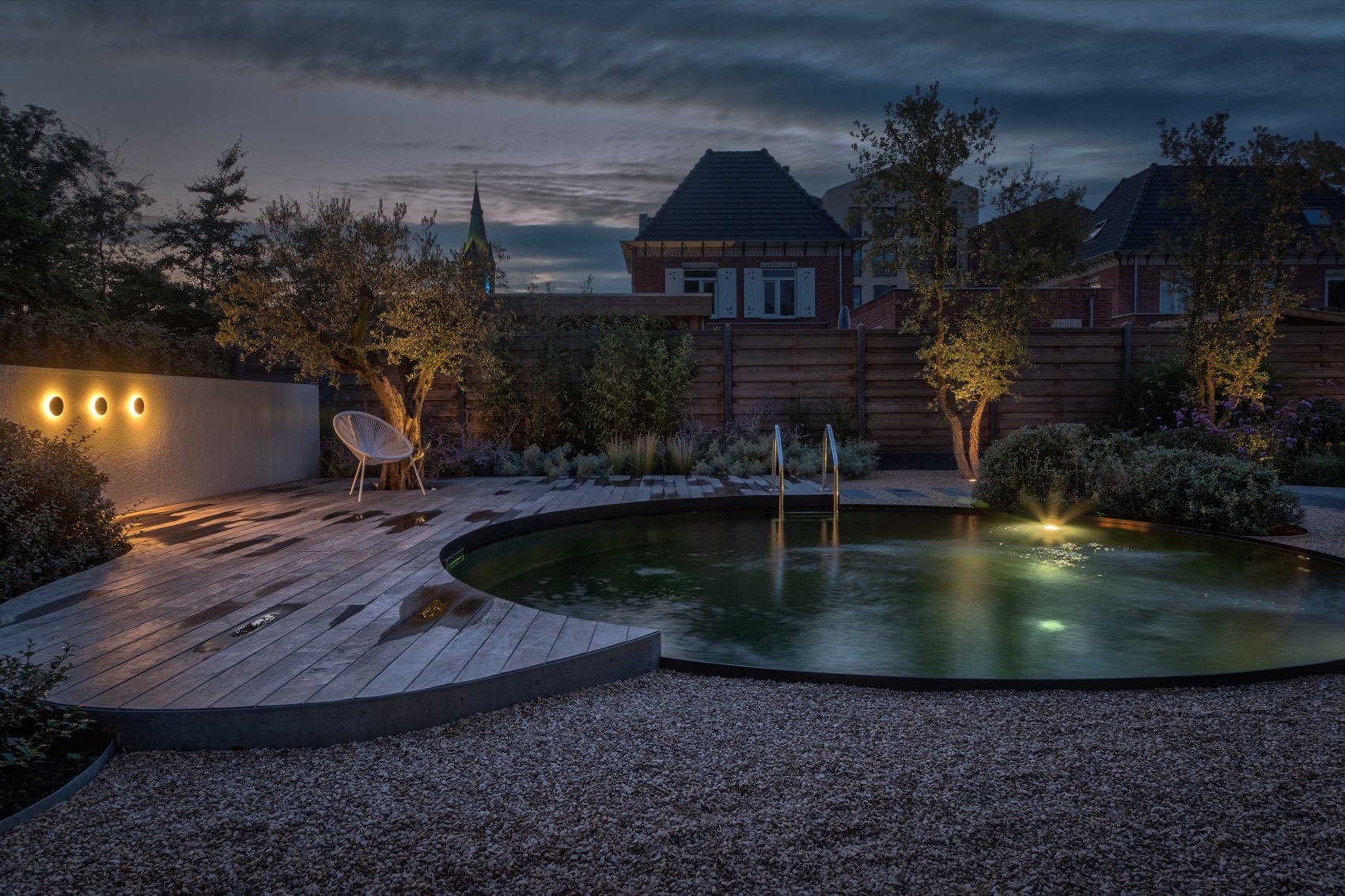 design tuin met buitenverlichting