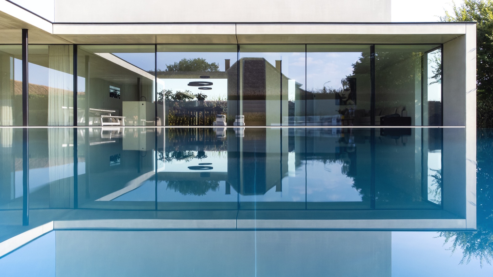 luxe buitenzwembad