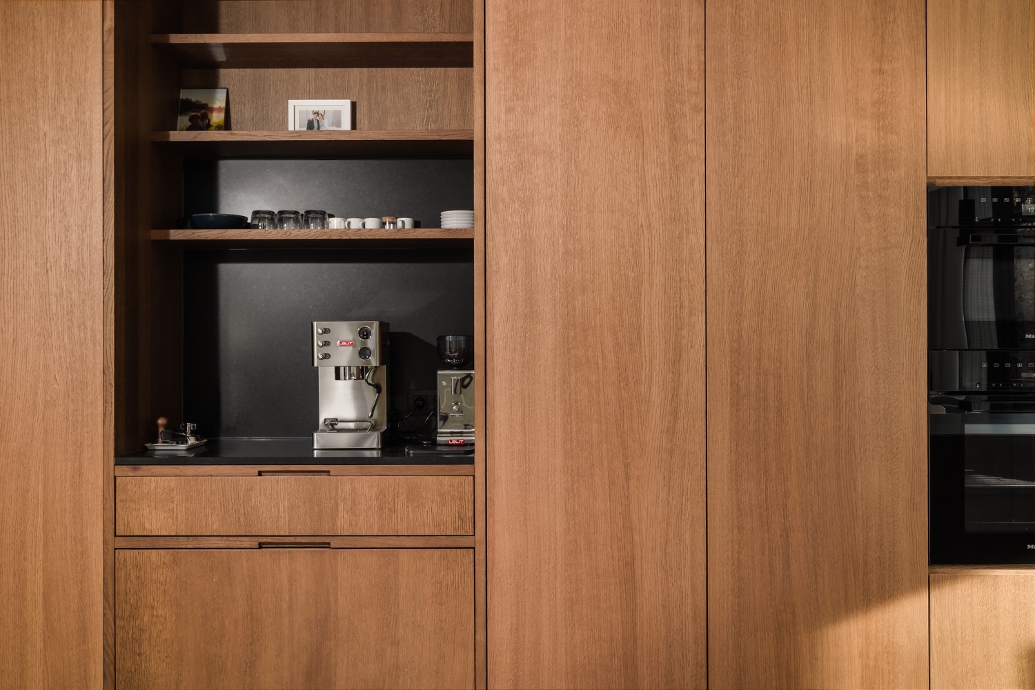 houten kast in keuken