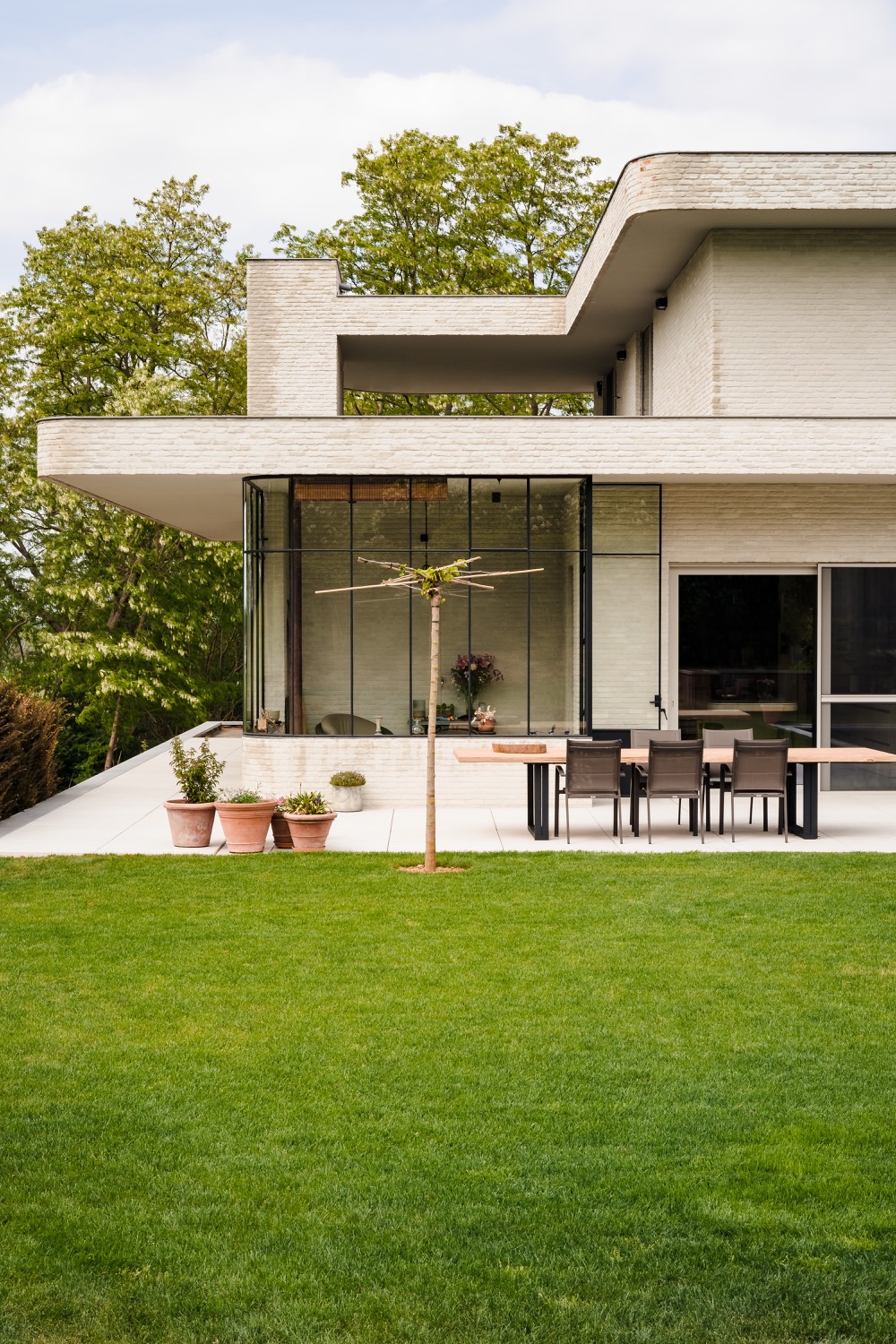 terras bij luxe villa