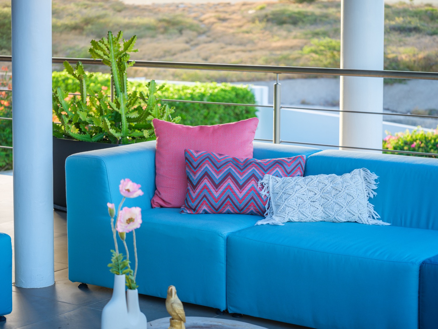 blauwe loungeset met kussens