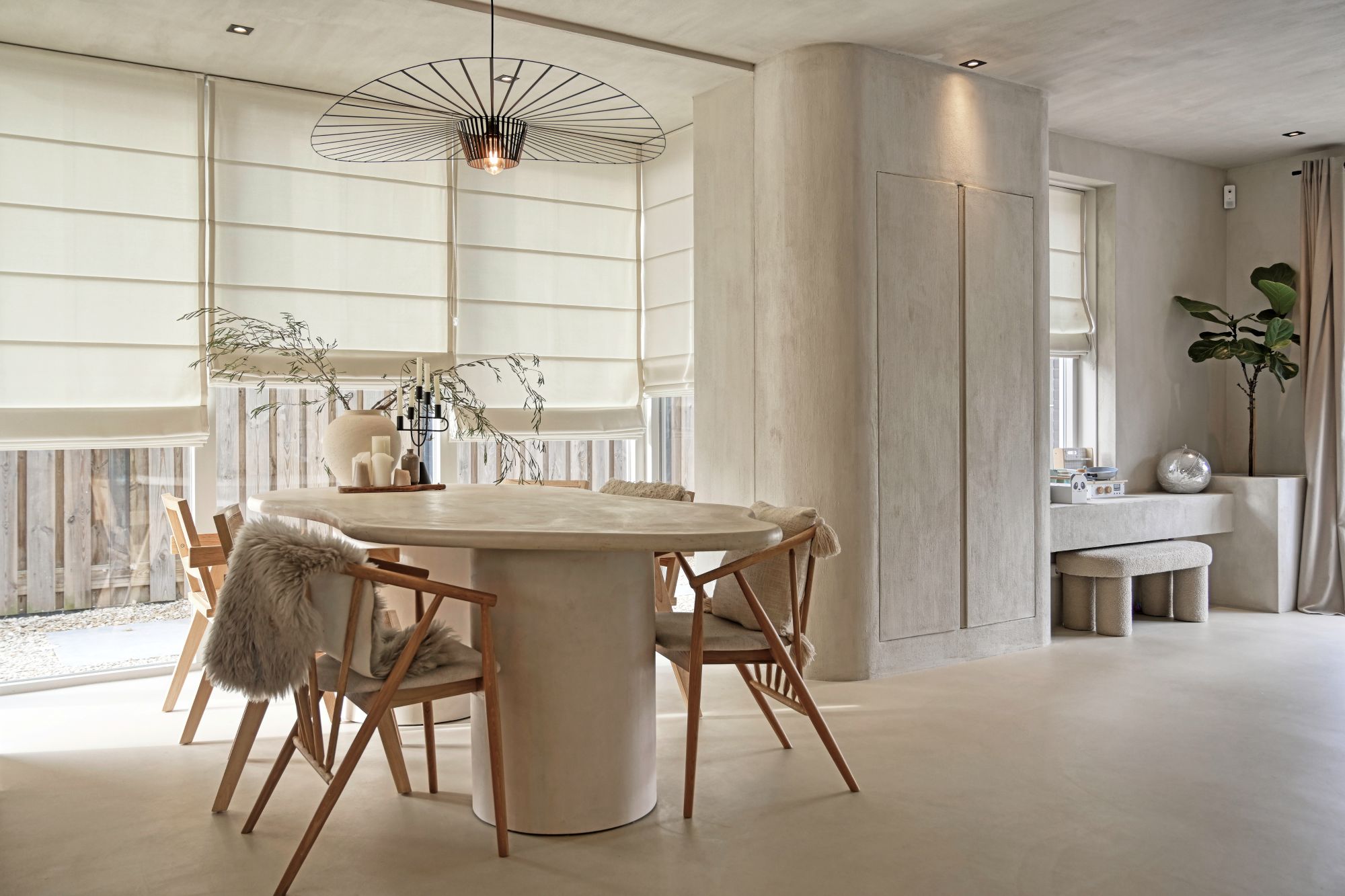 luxe eethoek met gietvloer