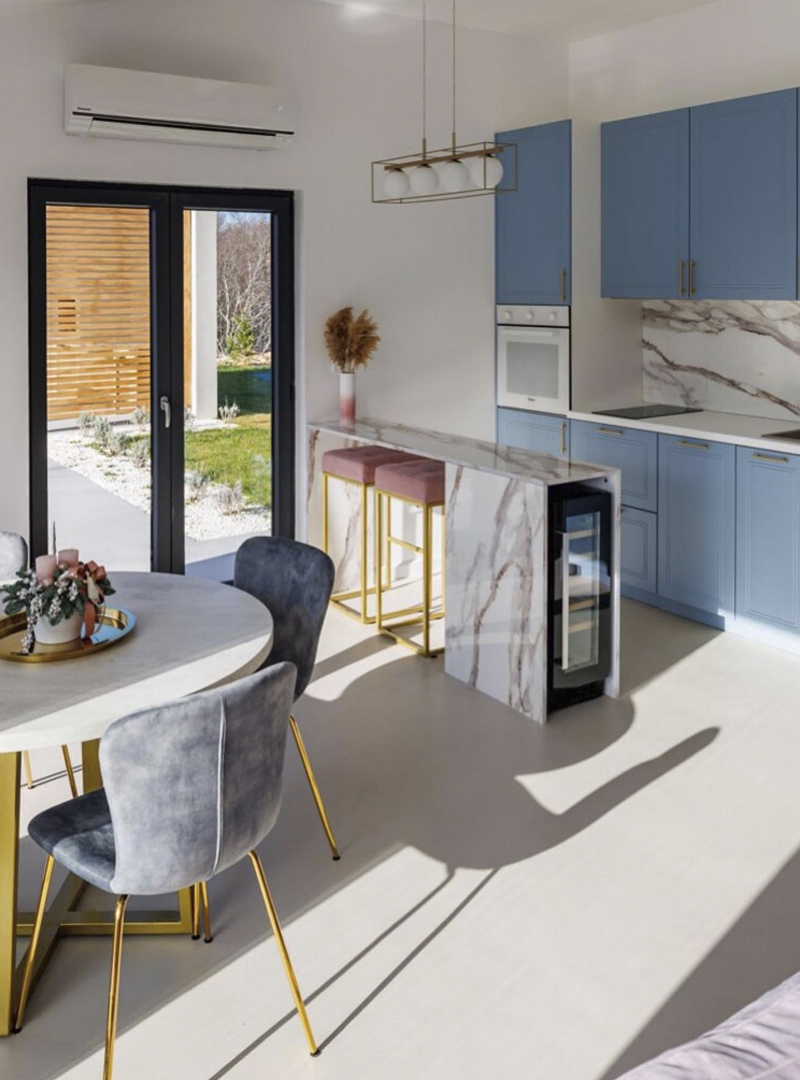 keuken met luxe wandafwerking