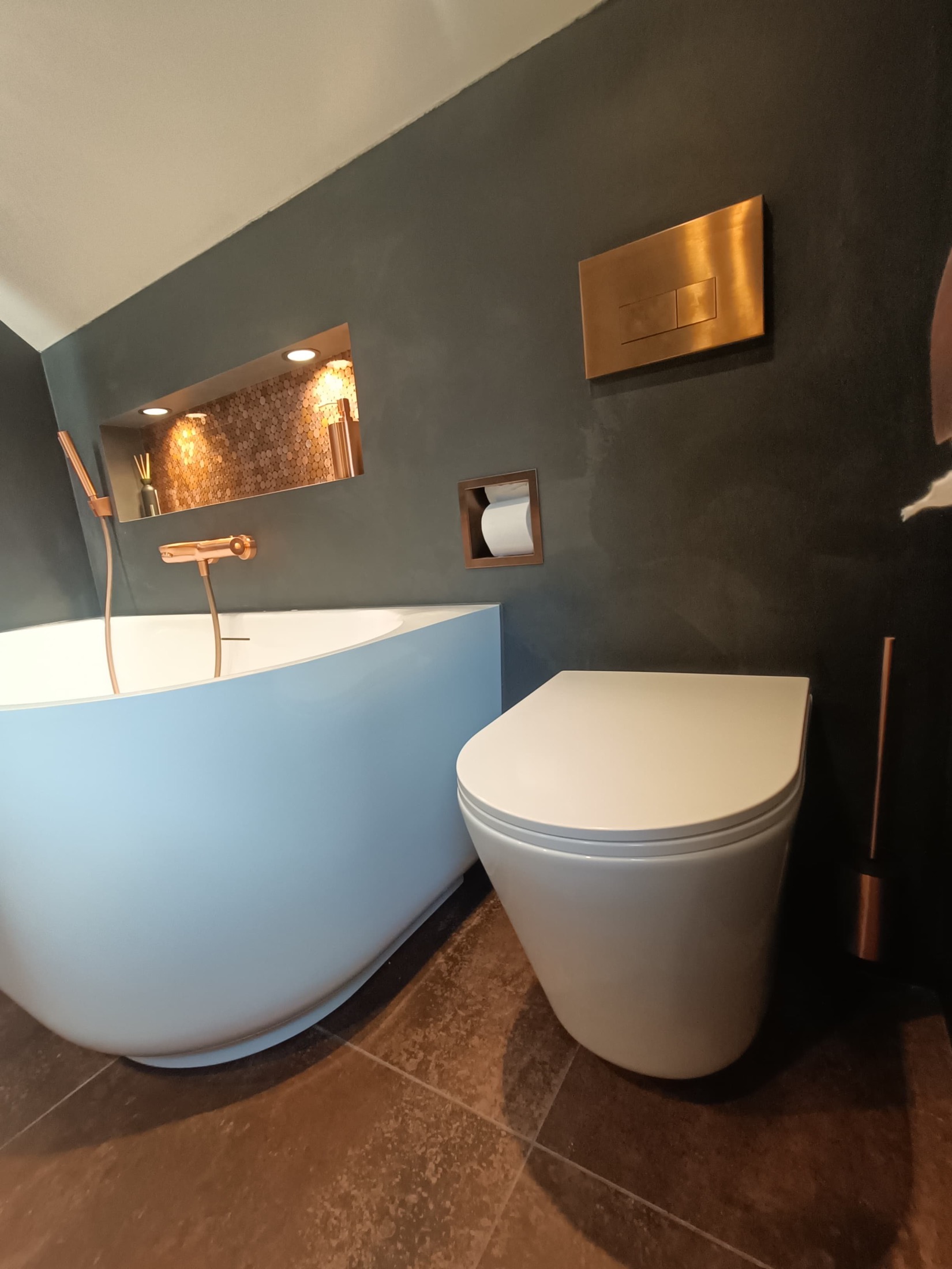 badkamer ontwerp met luxe afwerking wanden